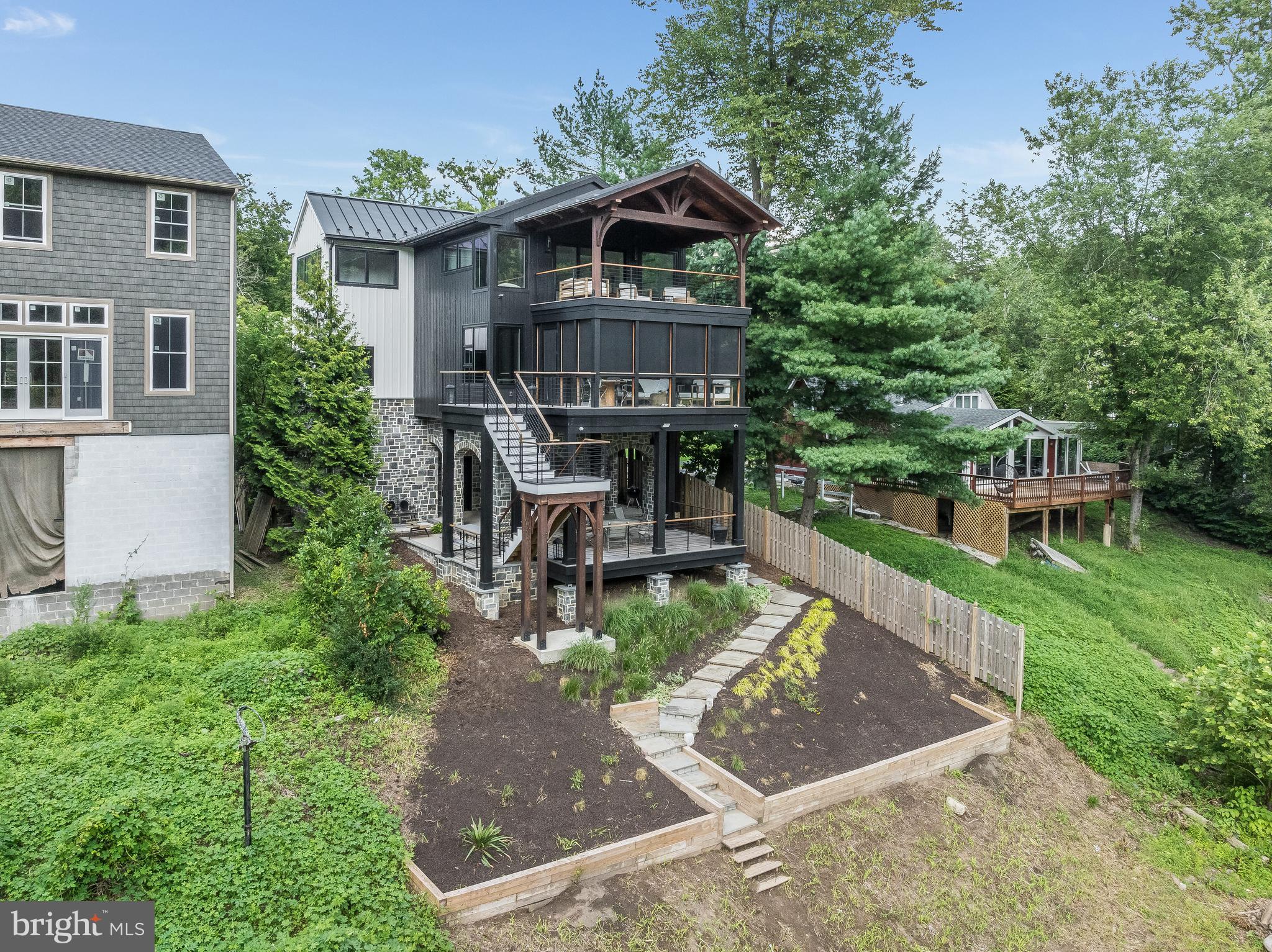 161 Byram Ln