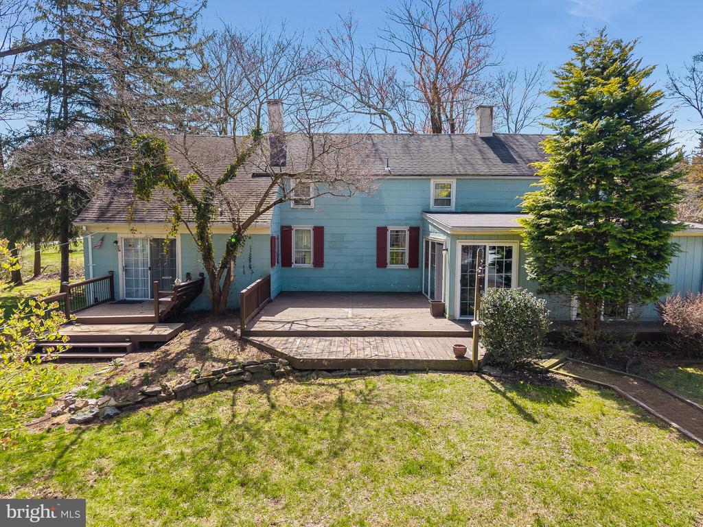 40 SERGEANTSVILLE ROAD