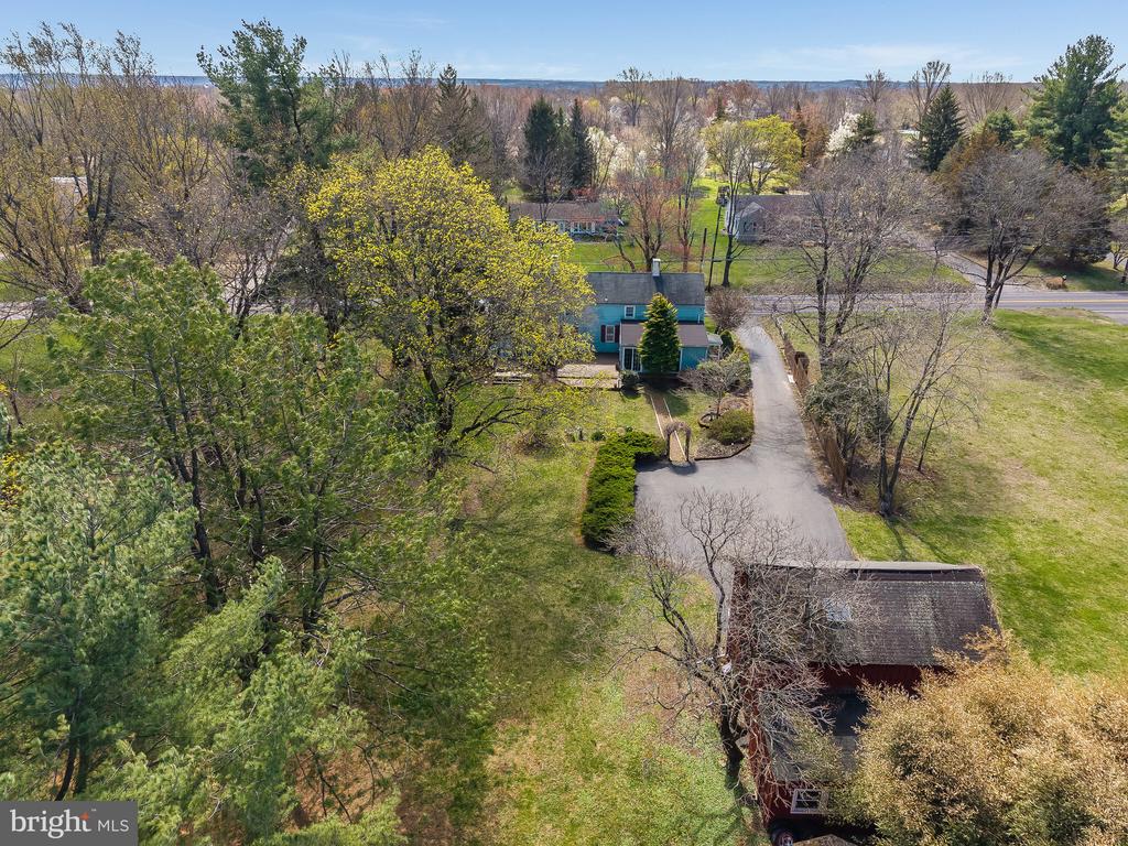 40 SERGEANTSVILLE ROAD