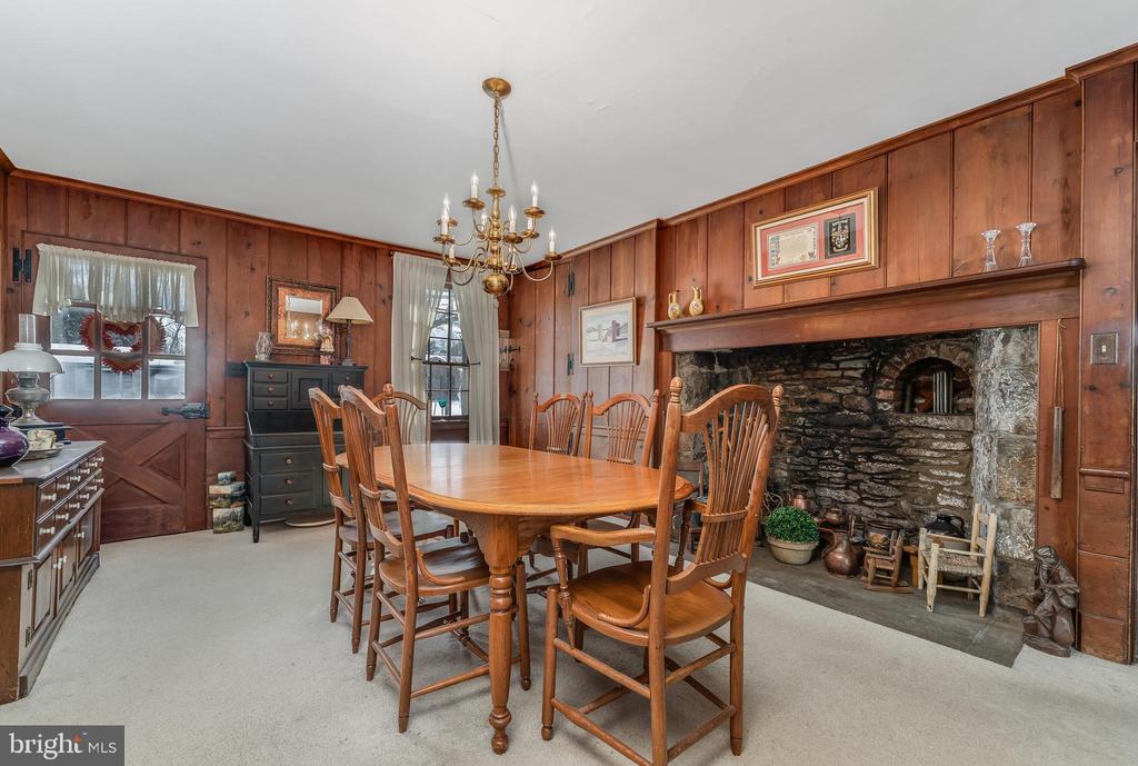 40 SERGEANTSVILLE ROAD