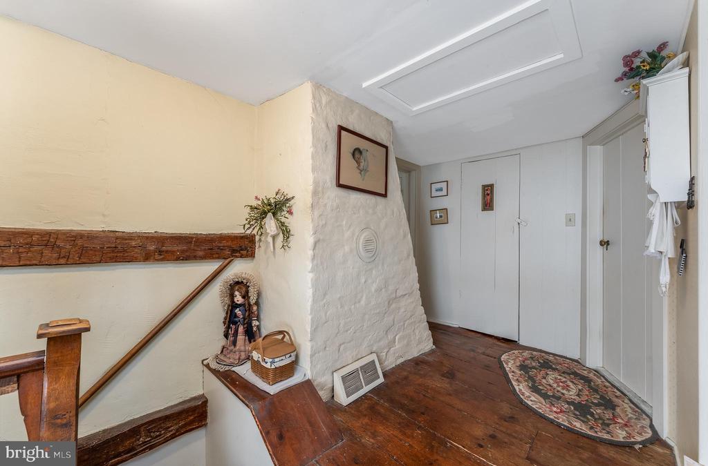 40 SERGEANTSVILLE ROAD
