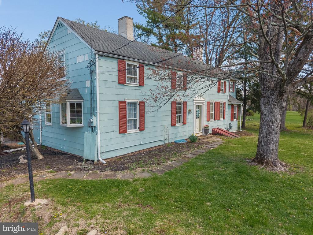 40 SERGEANTSVILLE ROAD