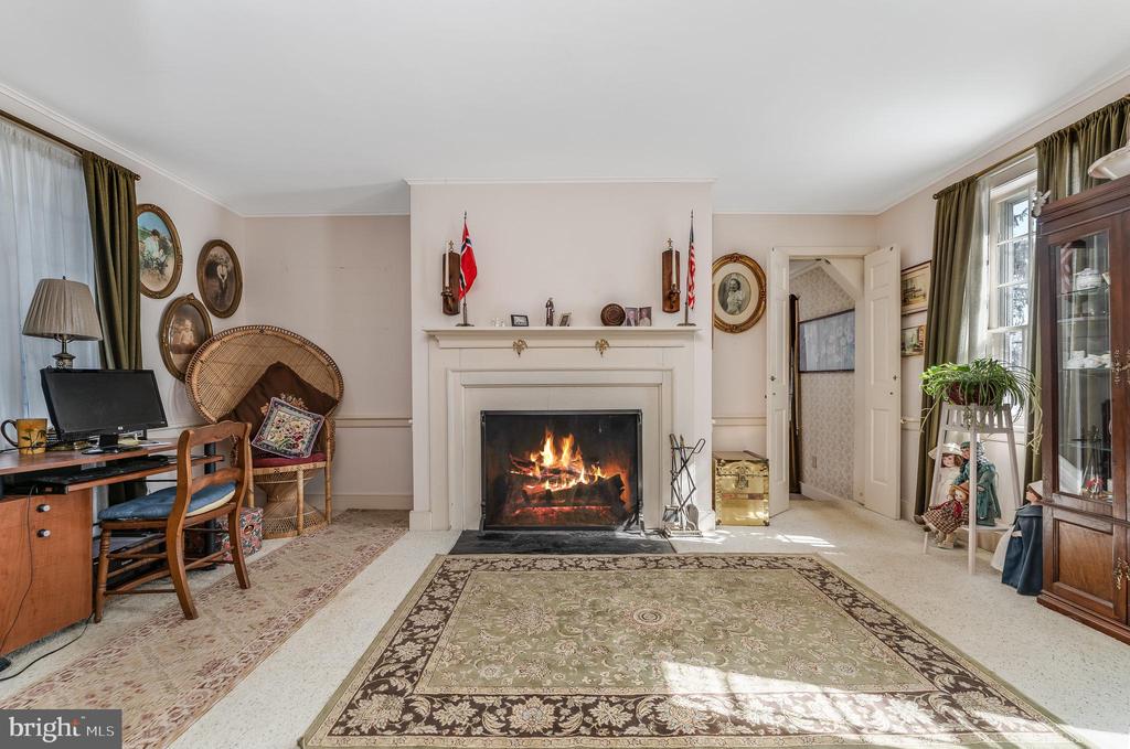 40 SERGEANTSVILLE ROAD