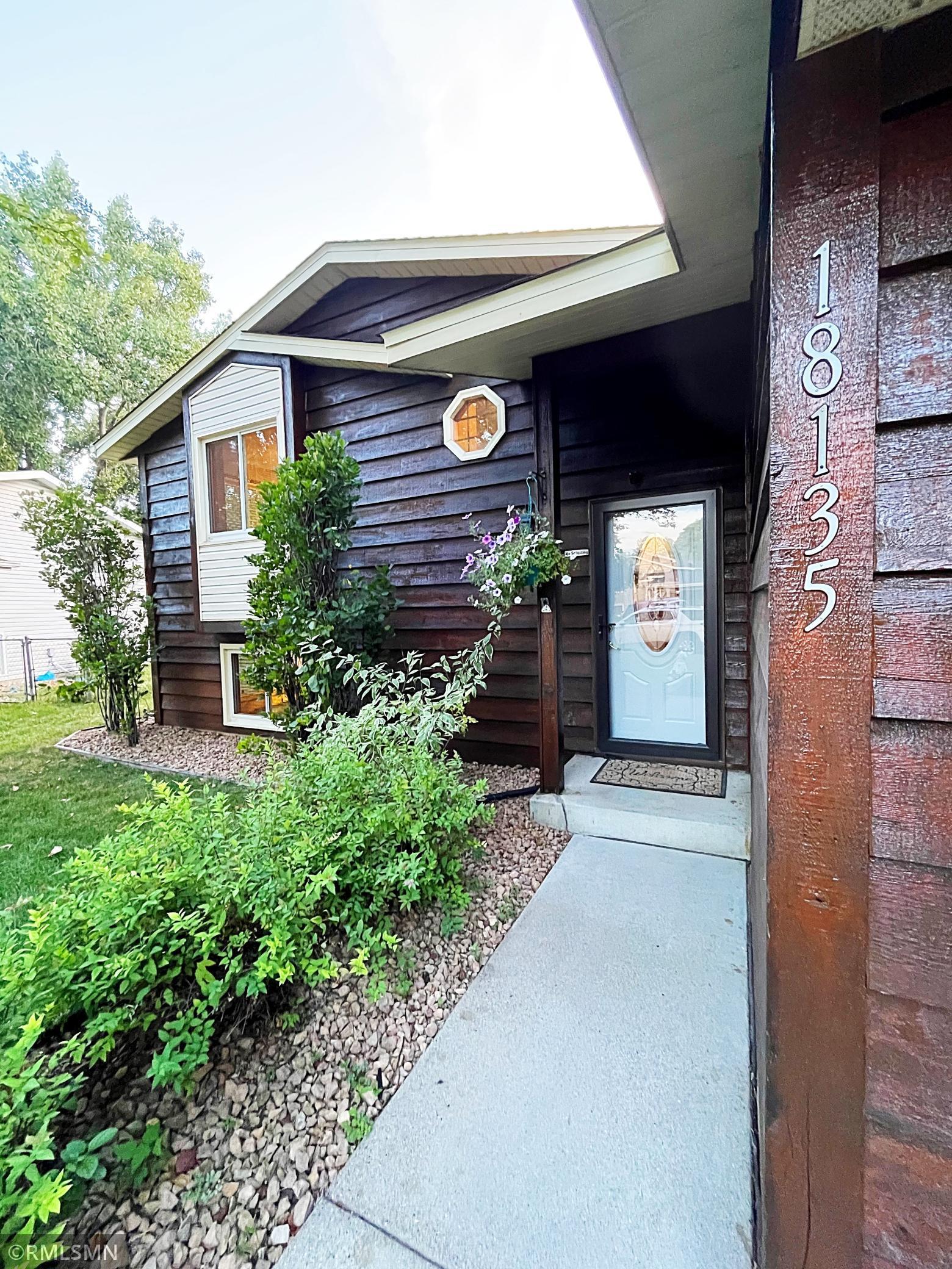 18135 Emerald Trail