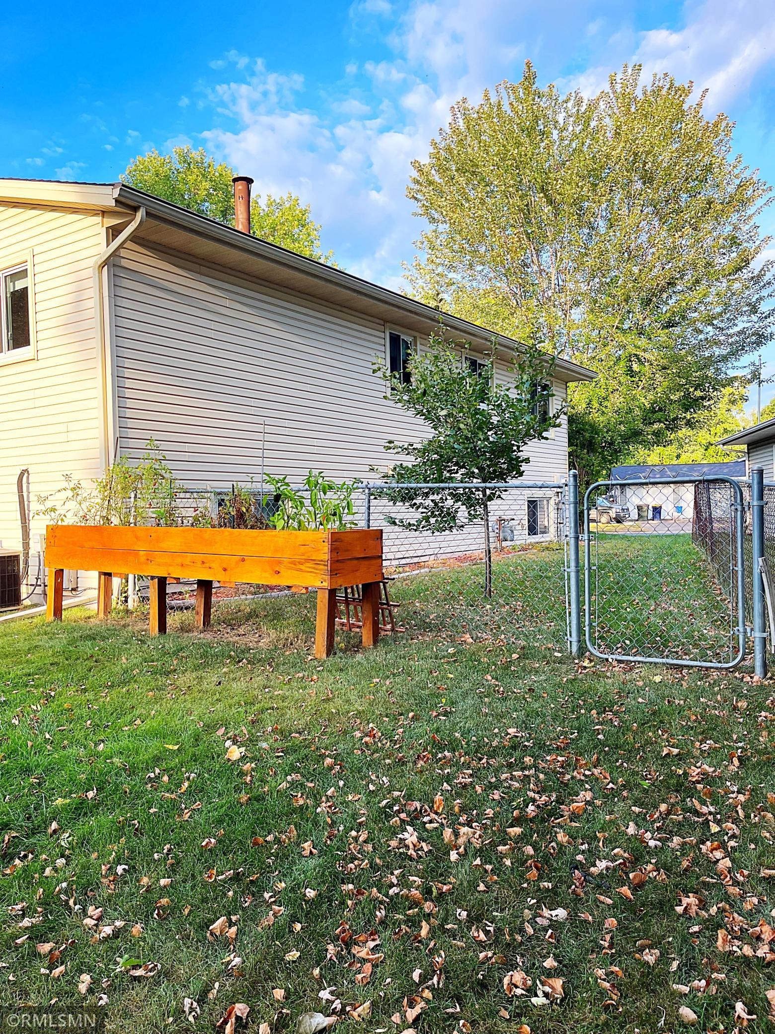 18135 Emerald Trail