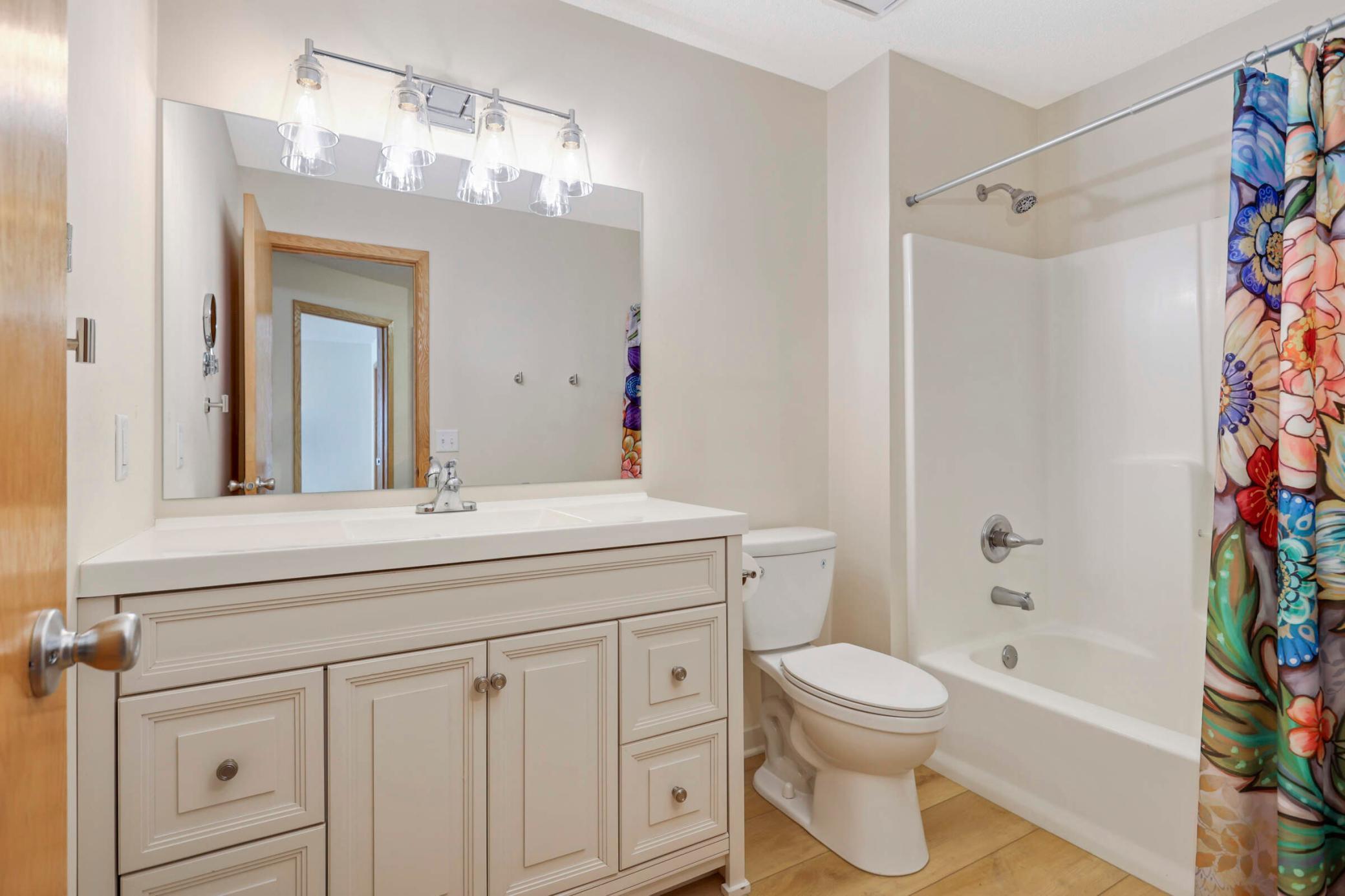 1900 Sapphire Point Unit: 111