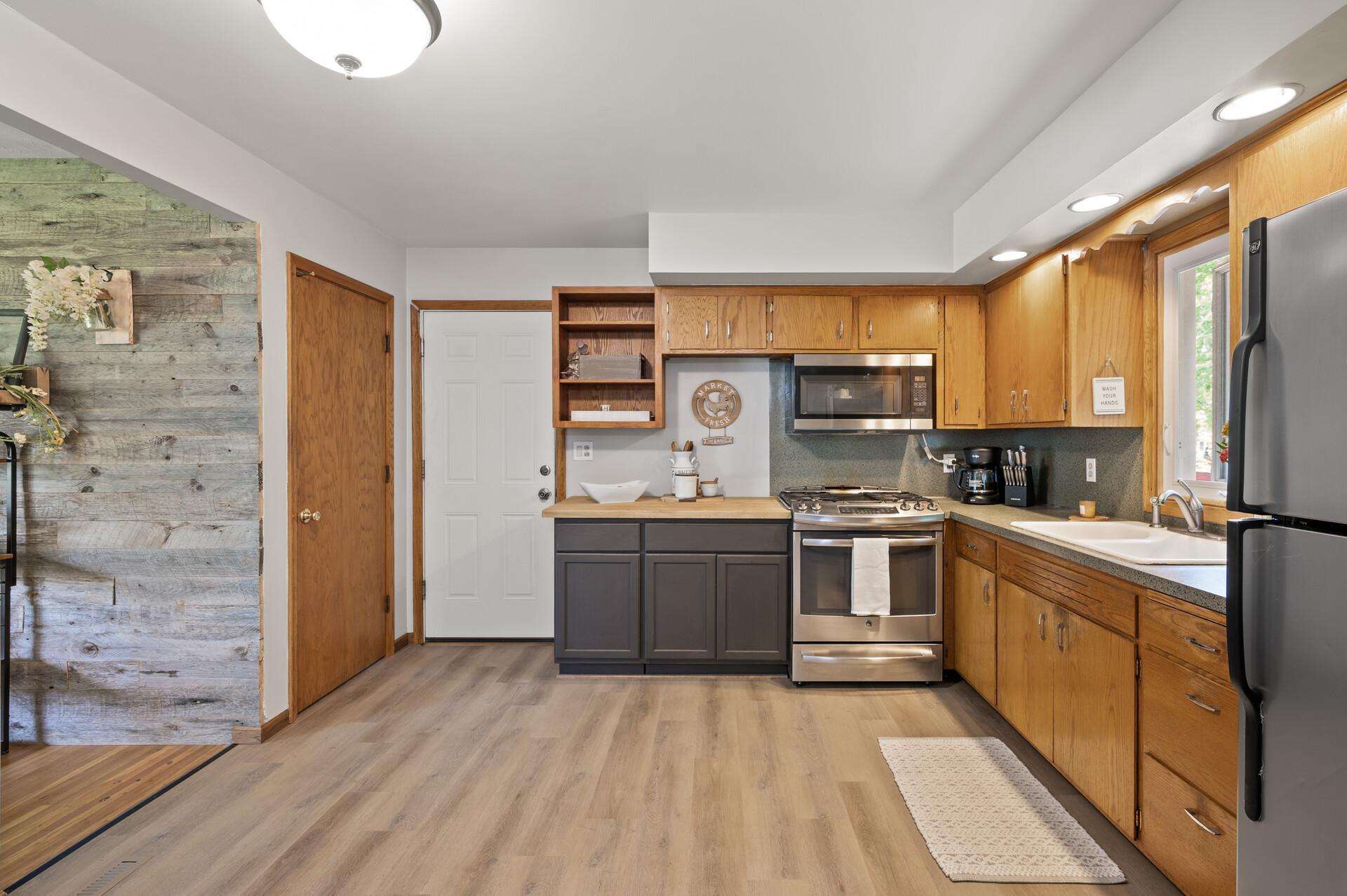 2046 Jade Lane