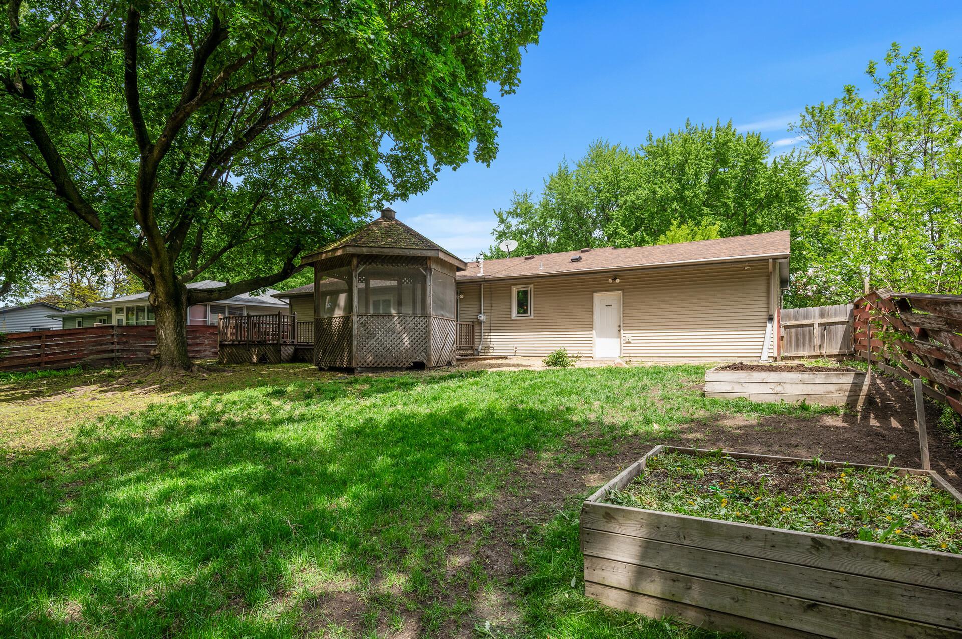 2046 Jade Lane