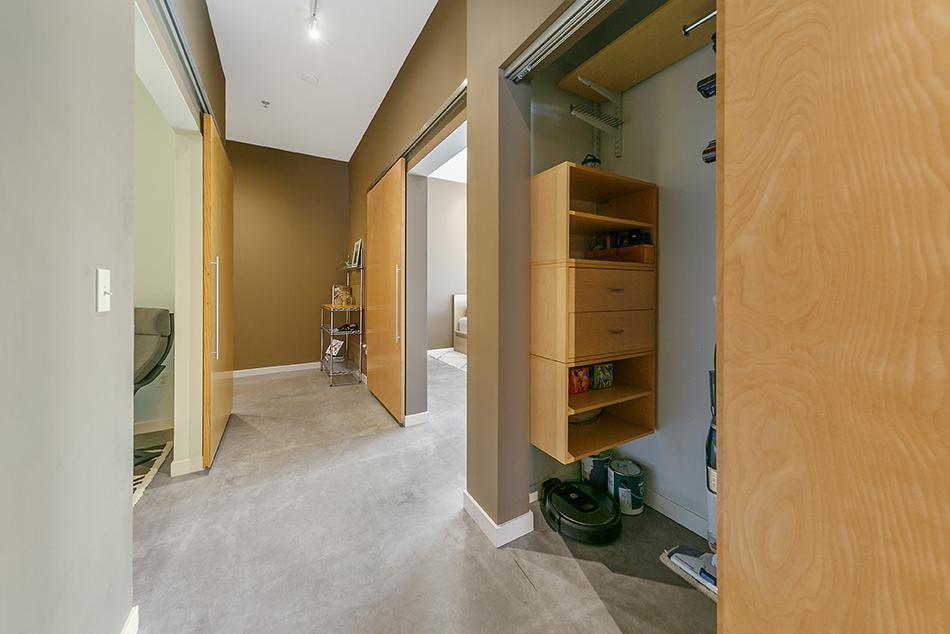 196 10th Street E Unit: 111
