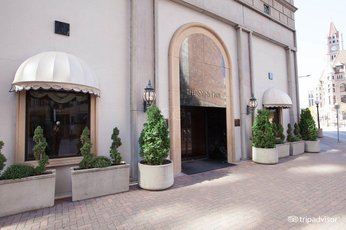 196 10th Street E Unit: 111