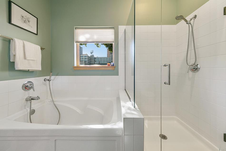196 10th Street E Unit: 111