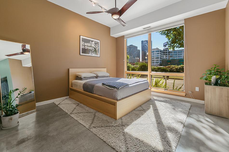 196 10th Street E Unit: 111