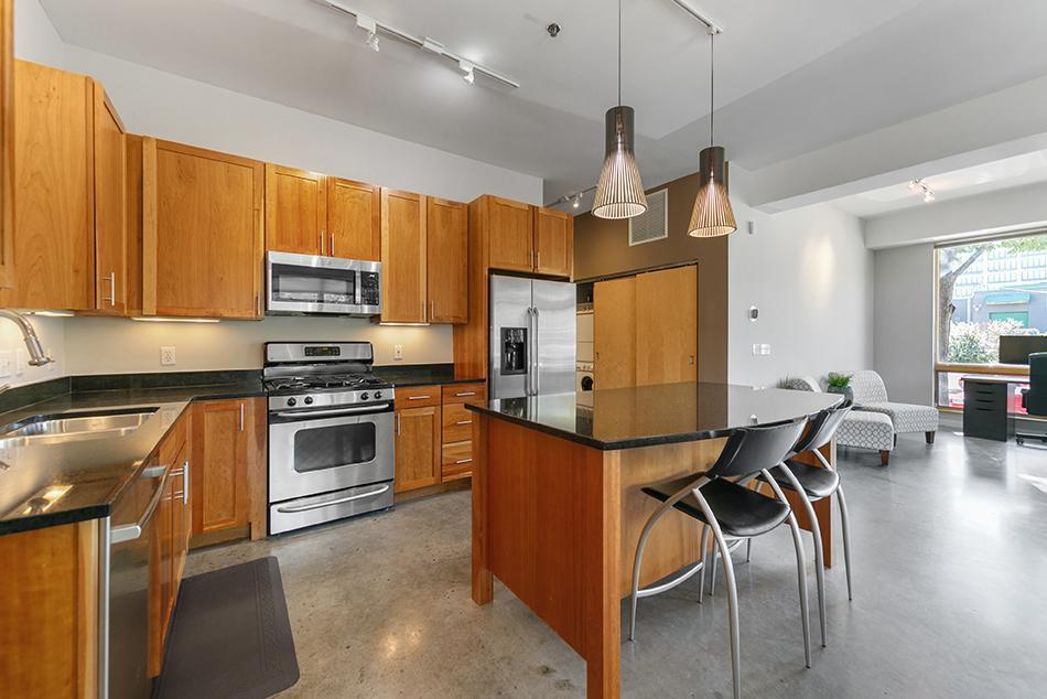 196 10th Street E Unit: 111