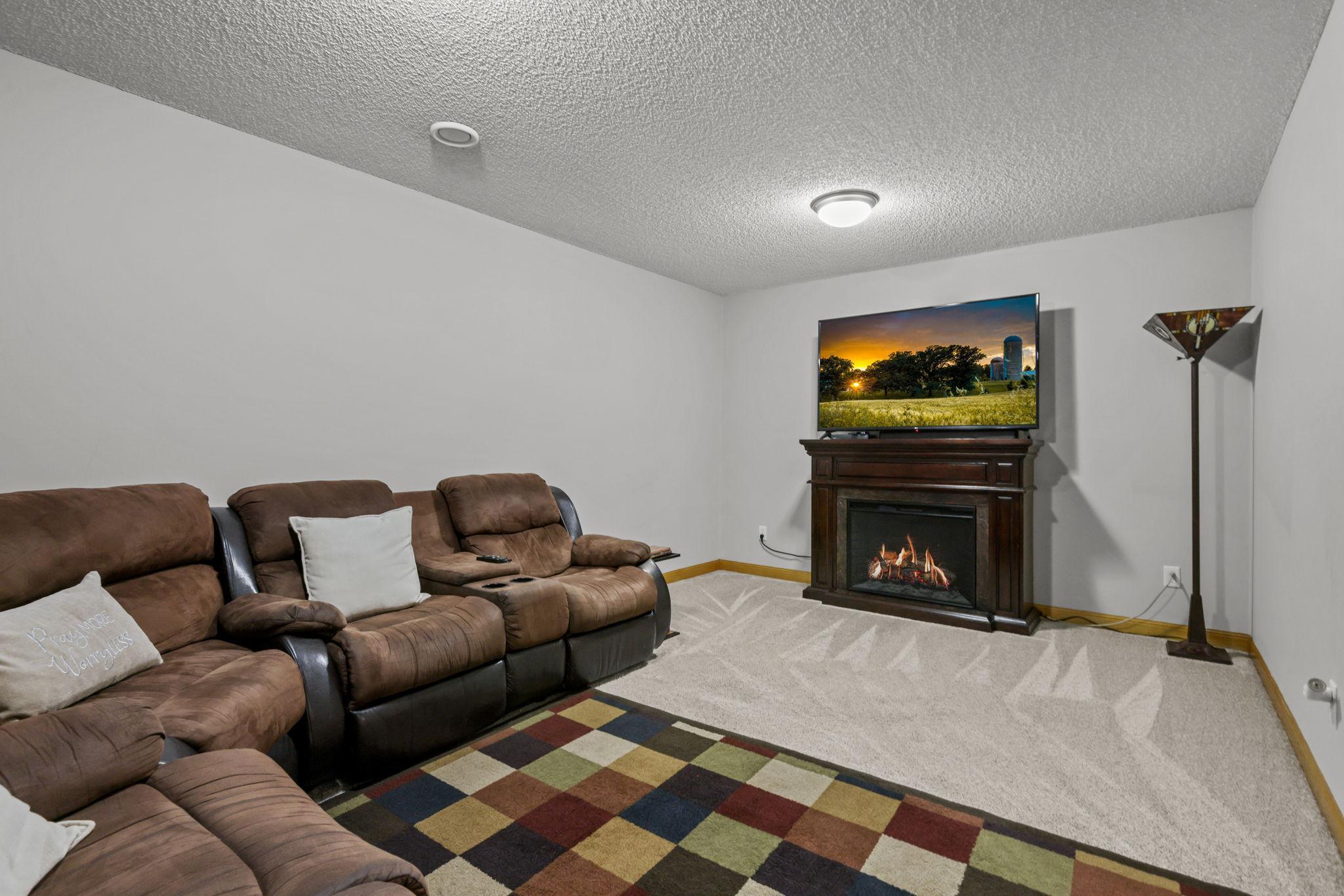 22621 Zion Parkway NW