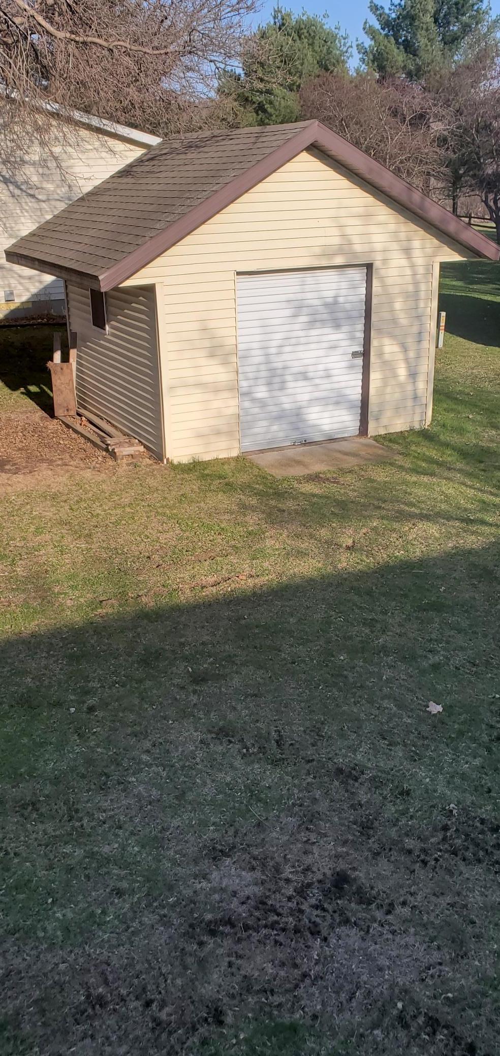 898 Maple Drive