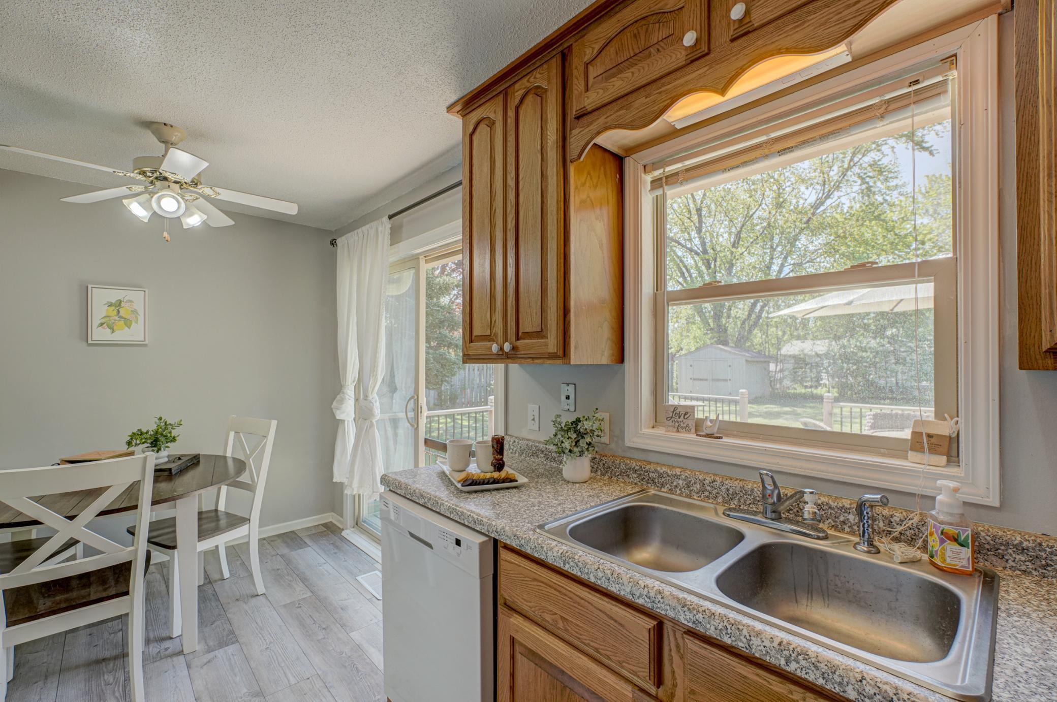 14565 Upper 56th Street N