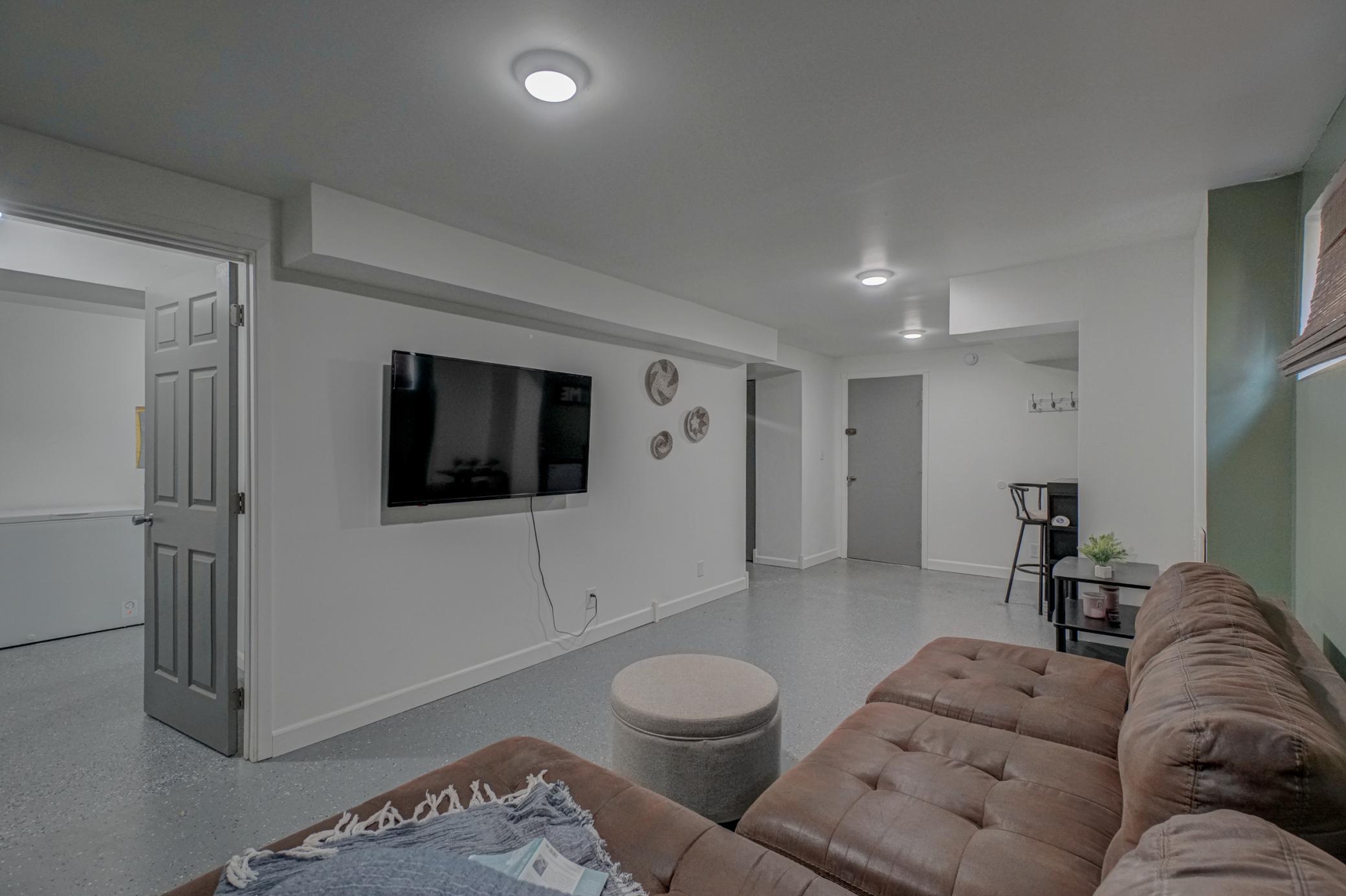 14565 Upper 56th Street N