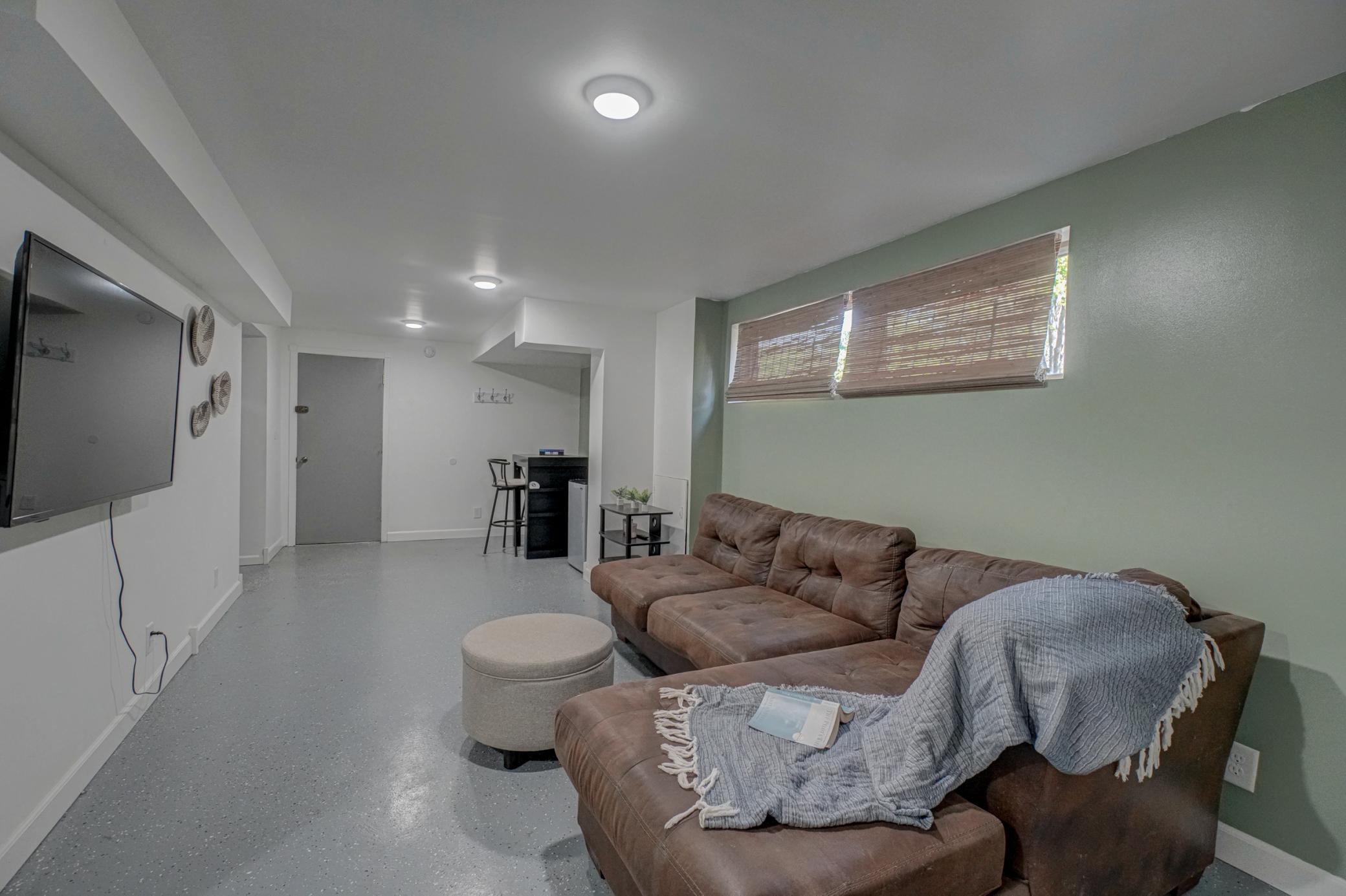 14565 Upper 56th Street N