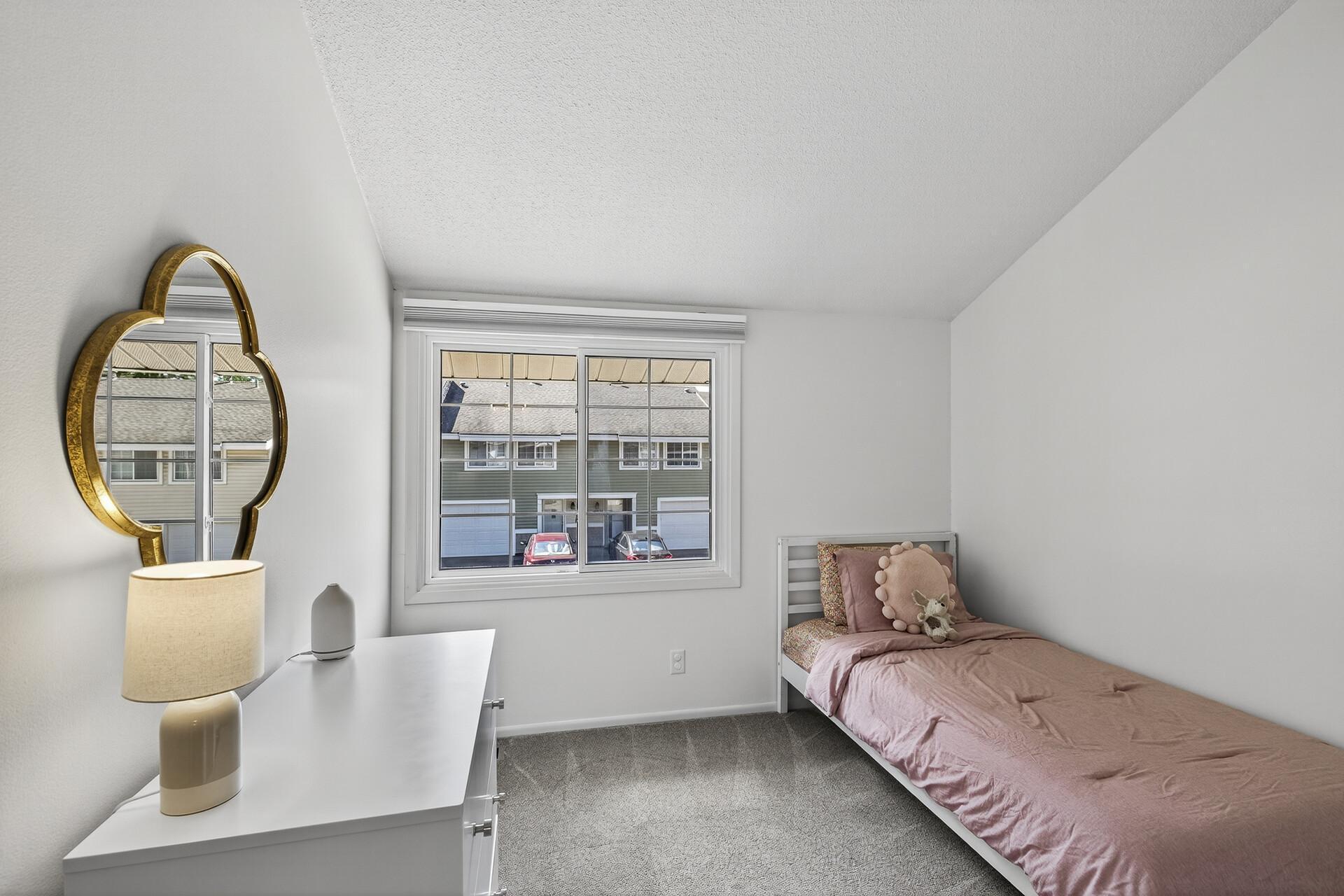 3262 Valley Ridge Drive Unit: 4