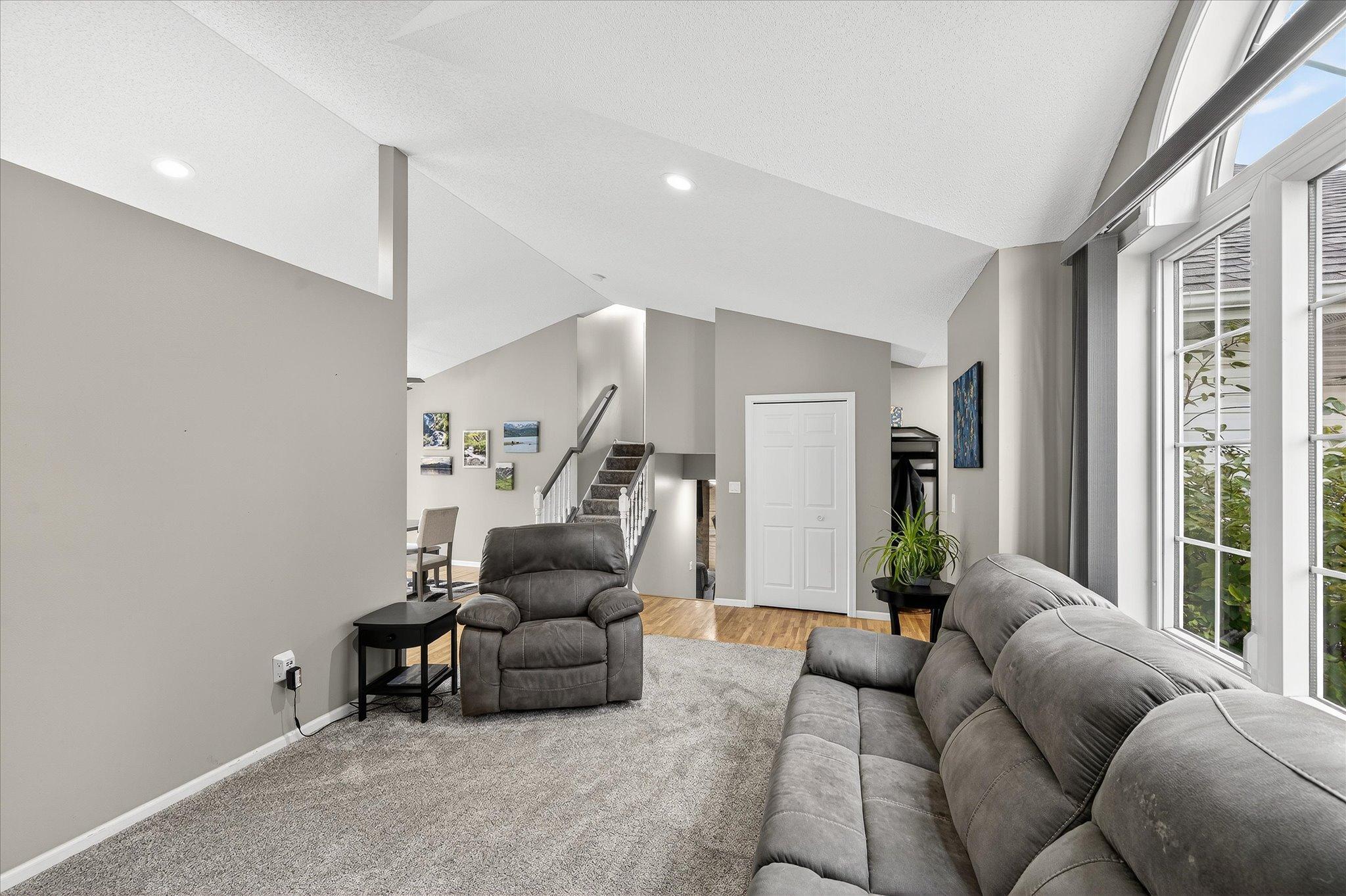 1075 Kilbirnie Road