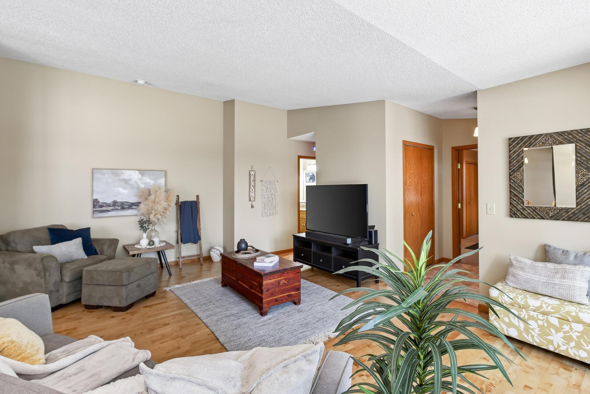 1130 Rose Place