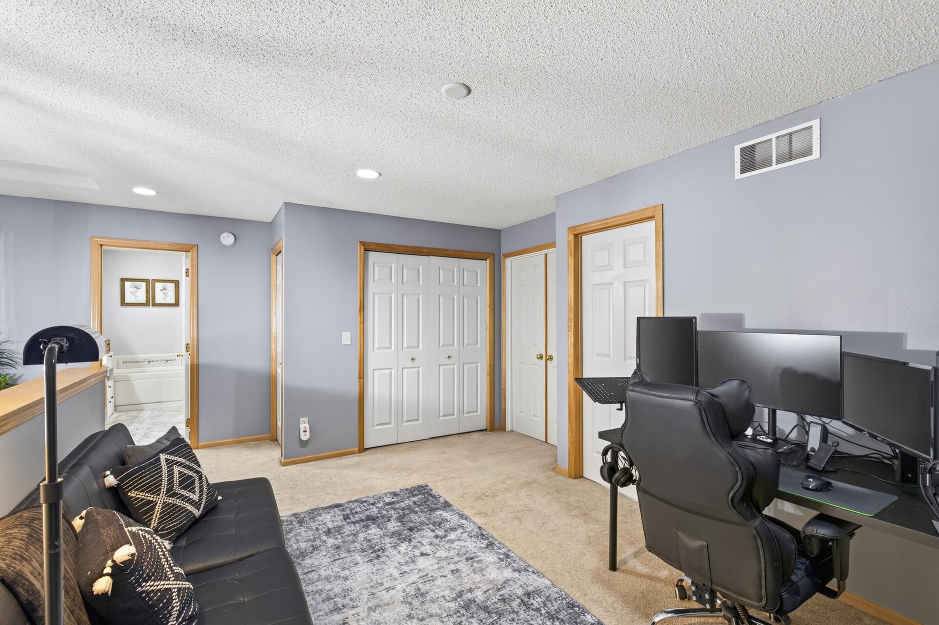 19506 Blue Jay Court Unit: 2