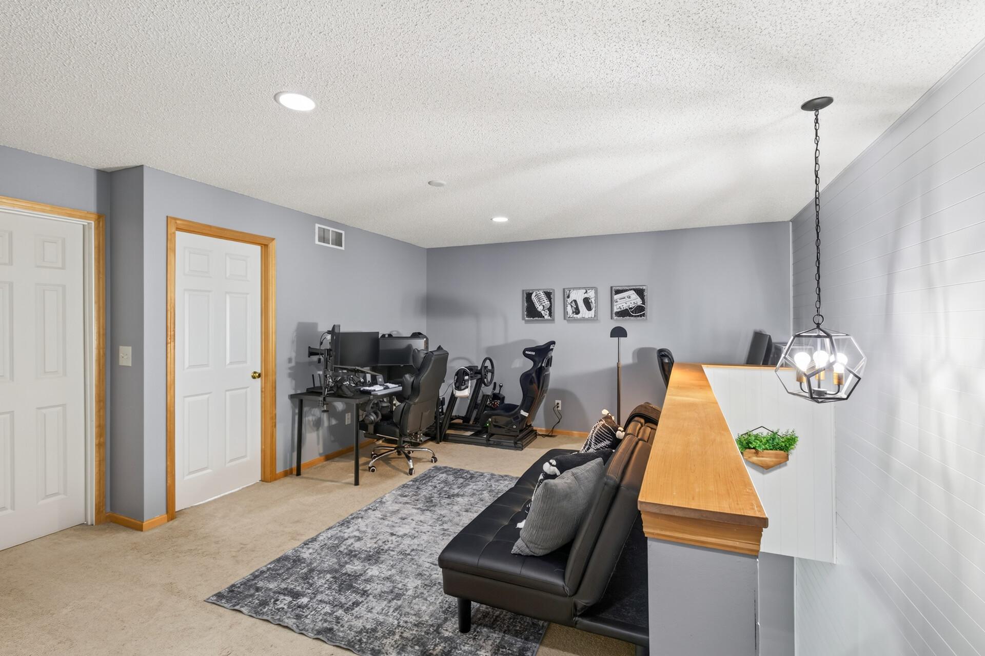 19506 Blue Jay Court Unit: 2