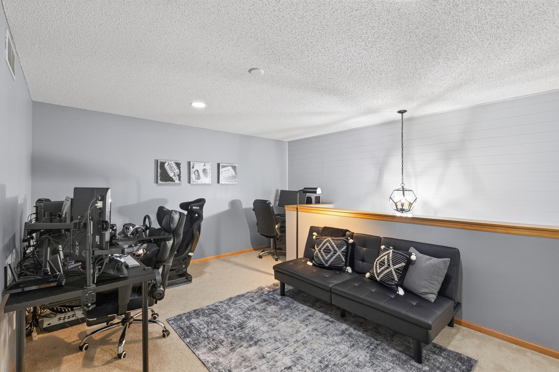 19506 Blue Jay Court Unit: 2