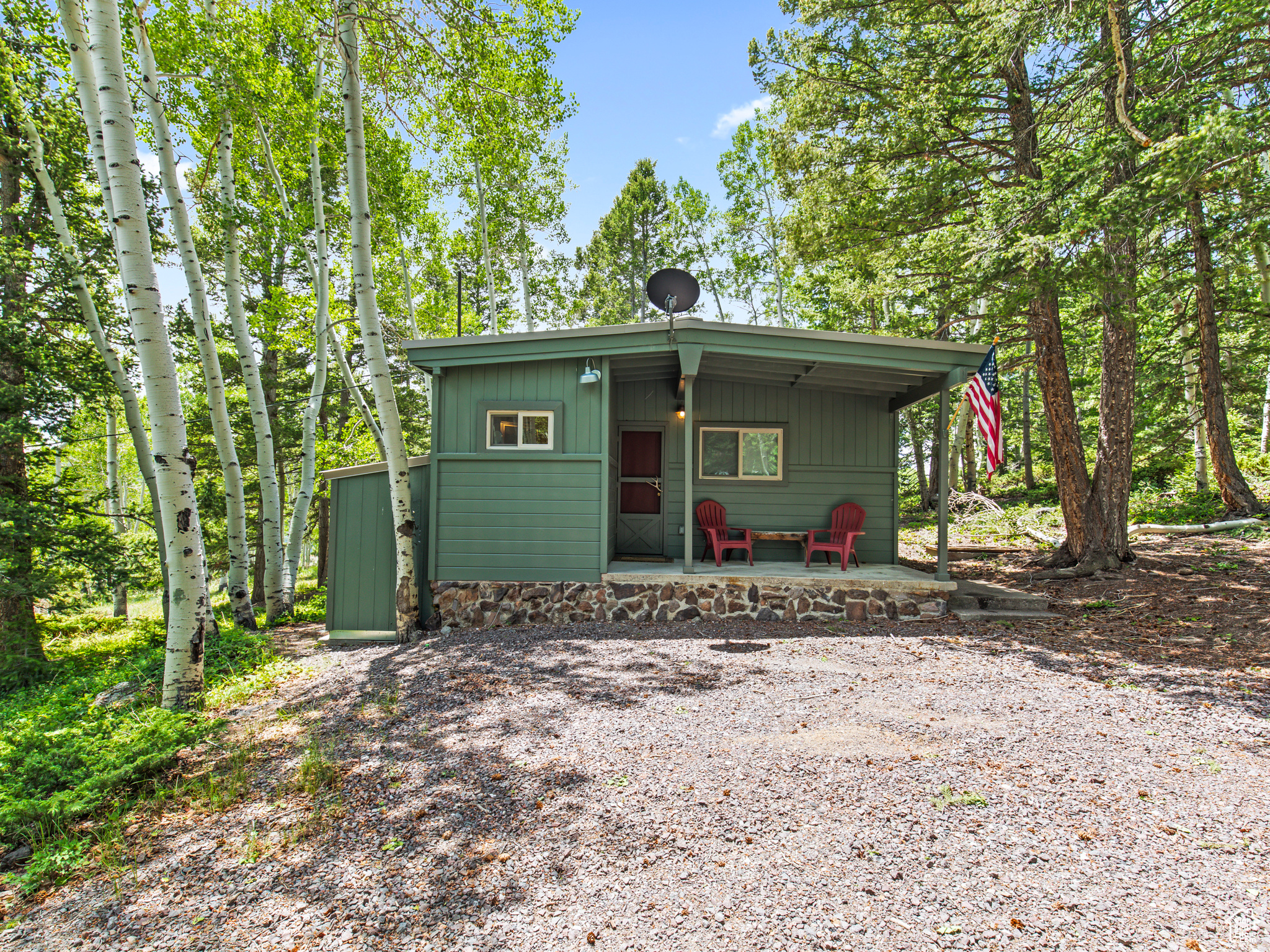 353 W SAGE DR