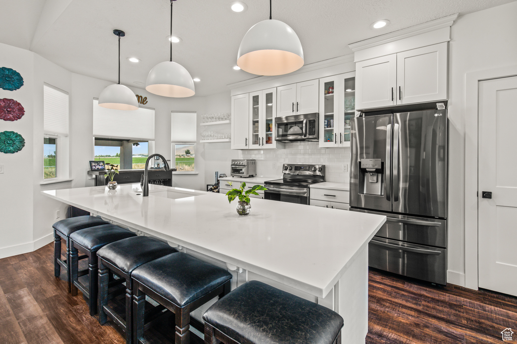 324 W LIZS WAY