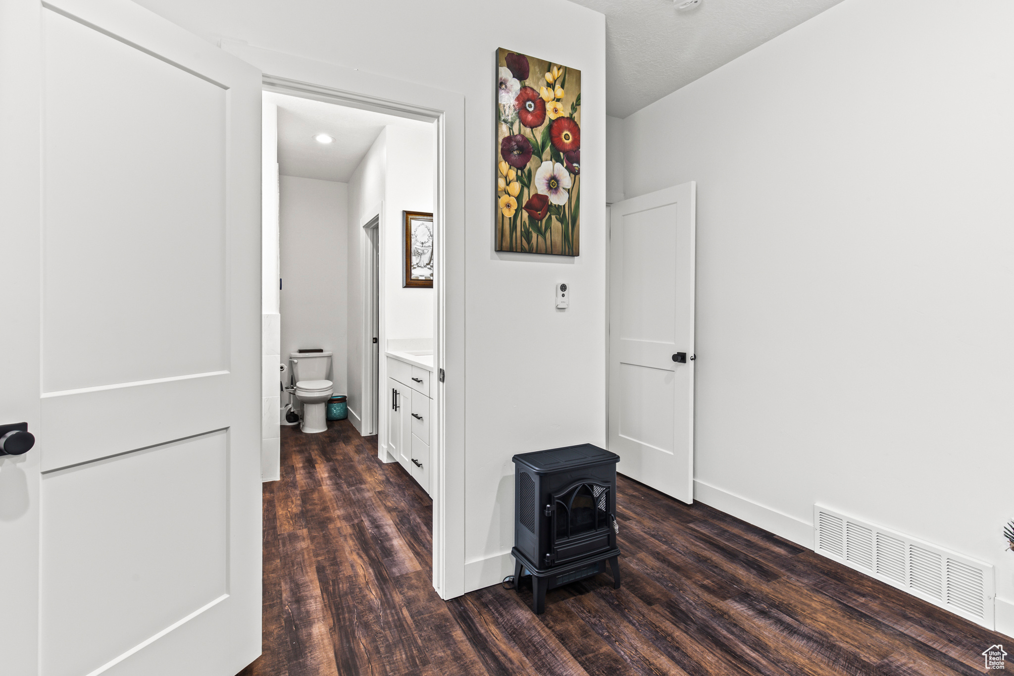 324 W LIZS WAY