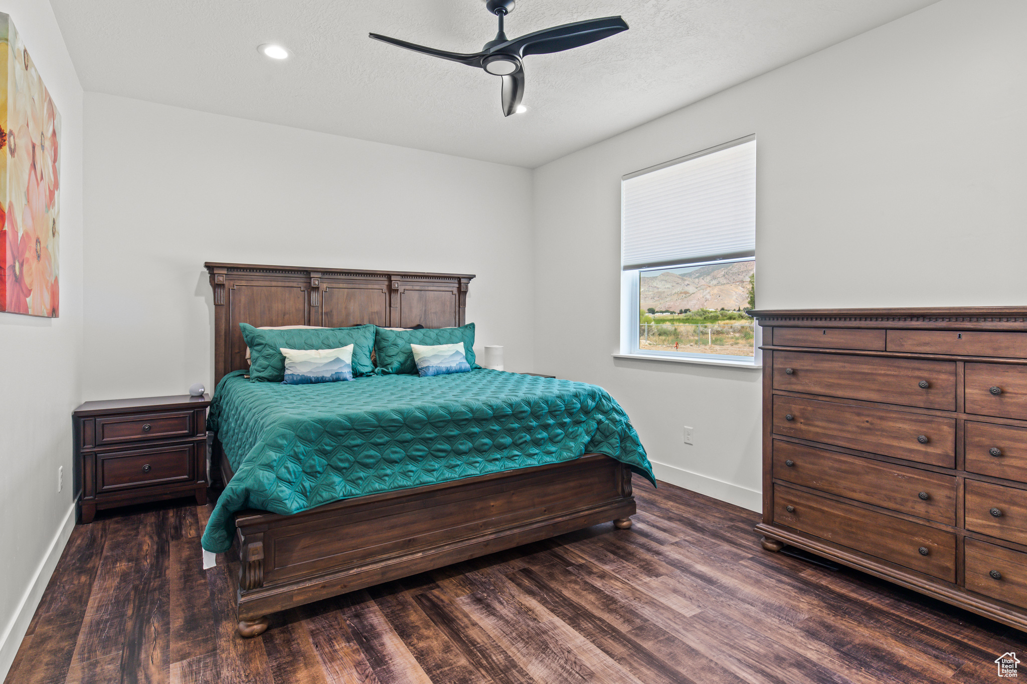 324 W LIZS WAY
