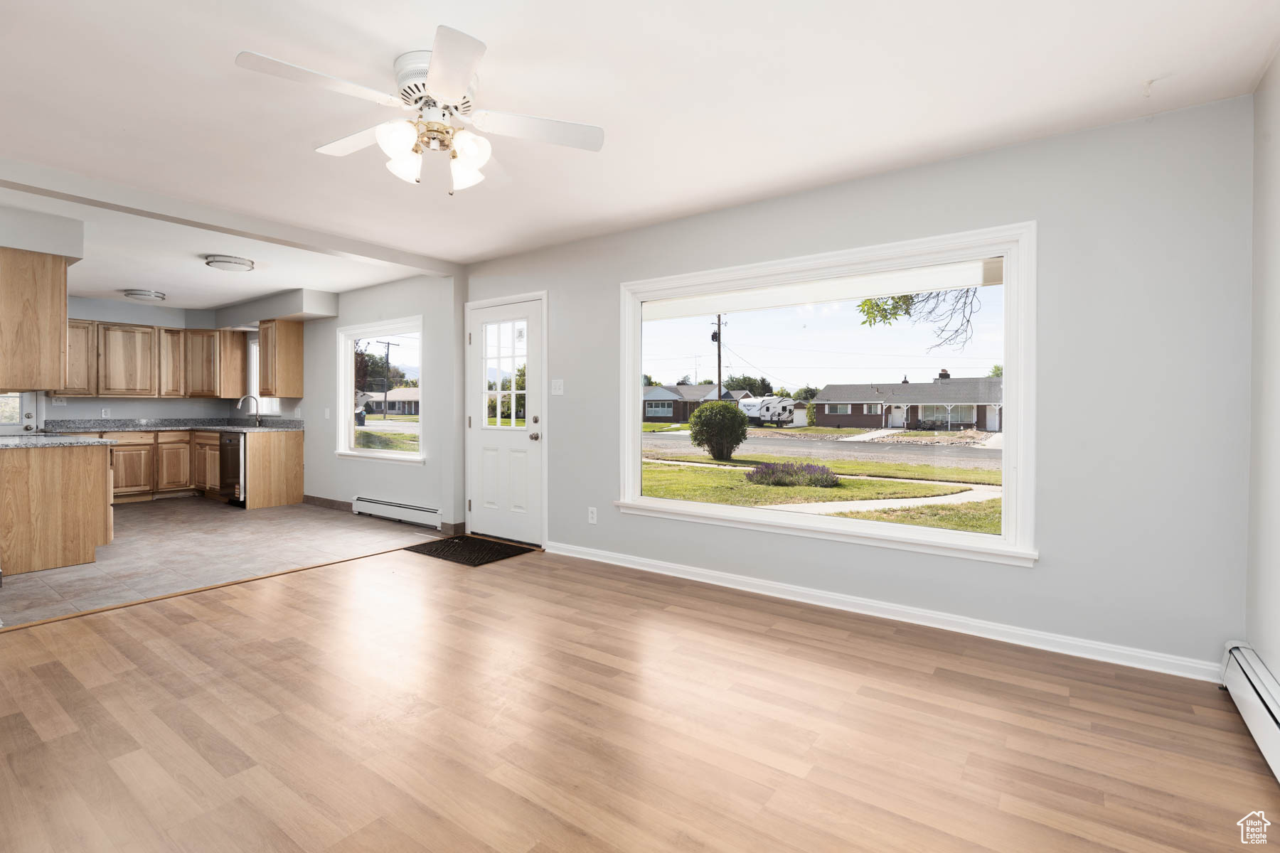 117 E CENTER