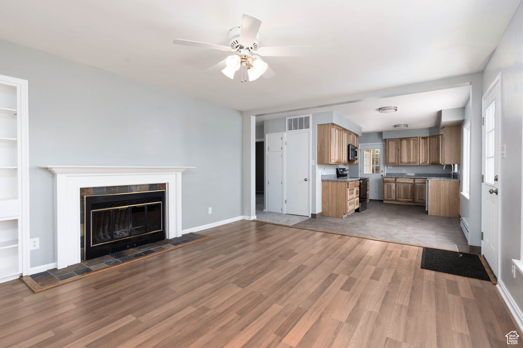 117 E CENTER