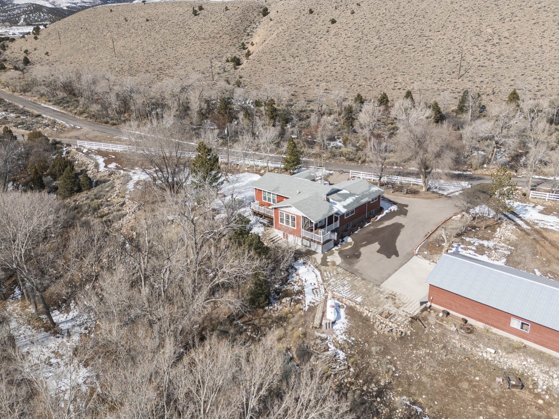 1395 S BULLION RD