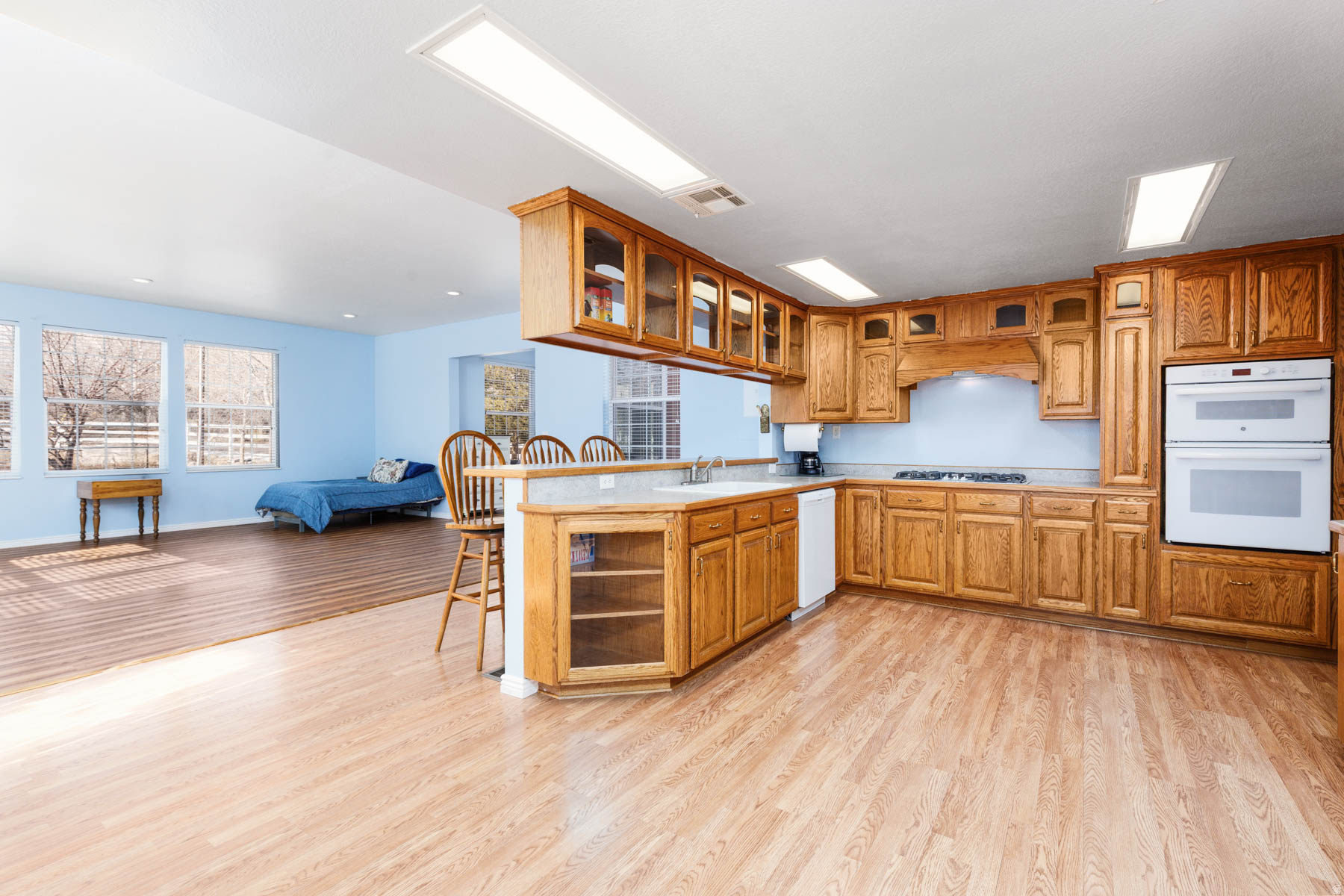 1395 S BULLION RD