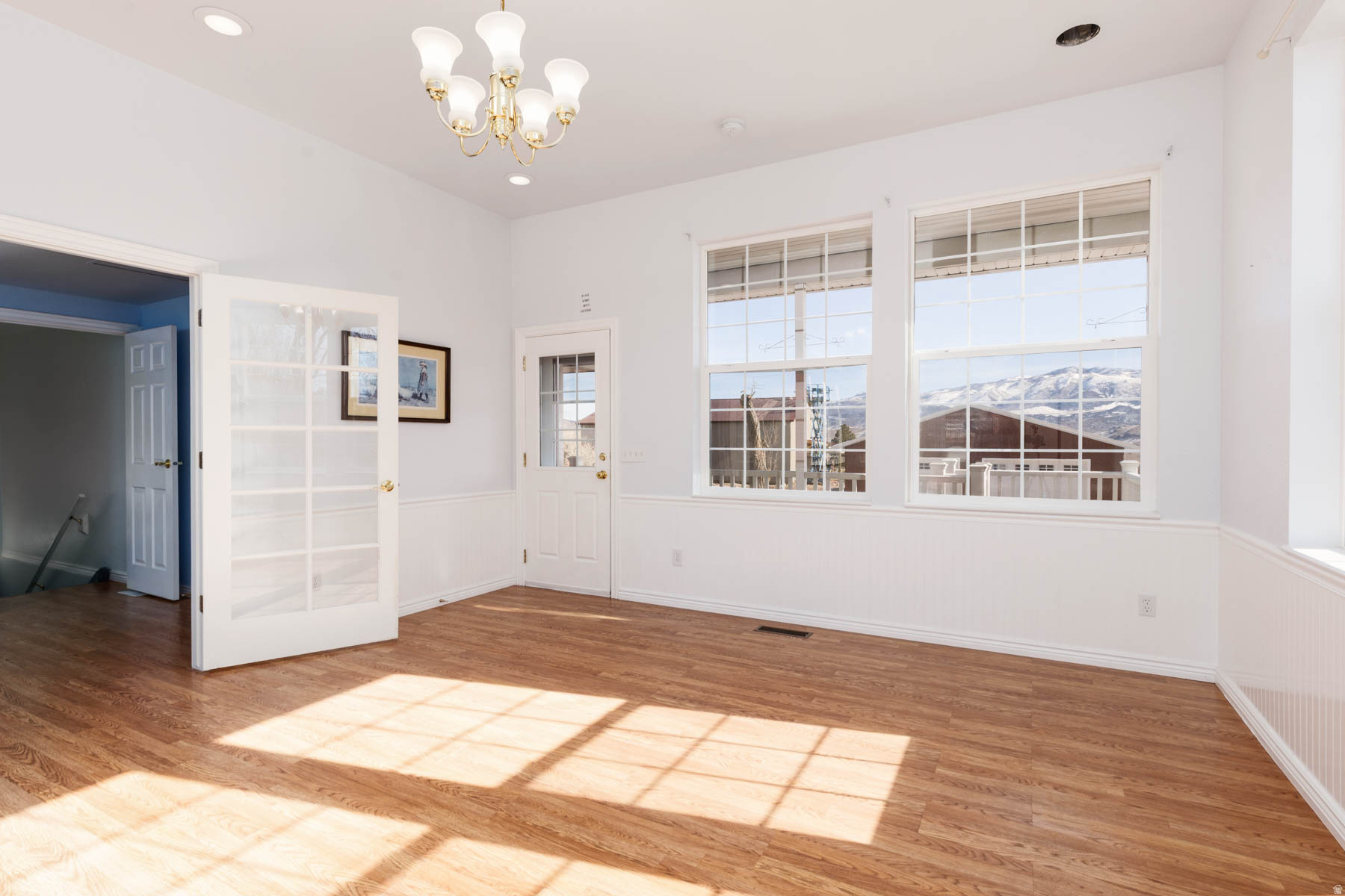 1395 S BULLION RD