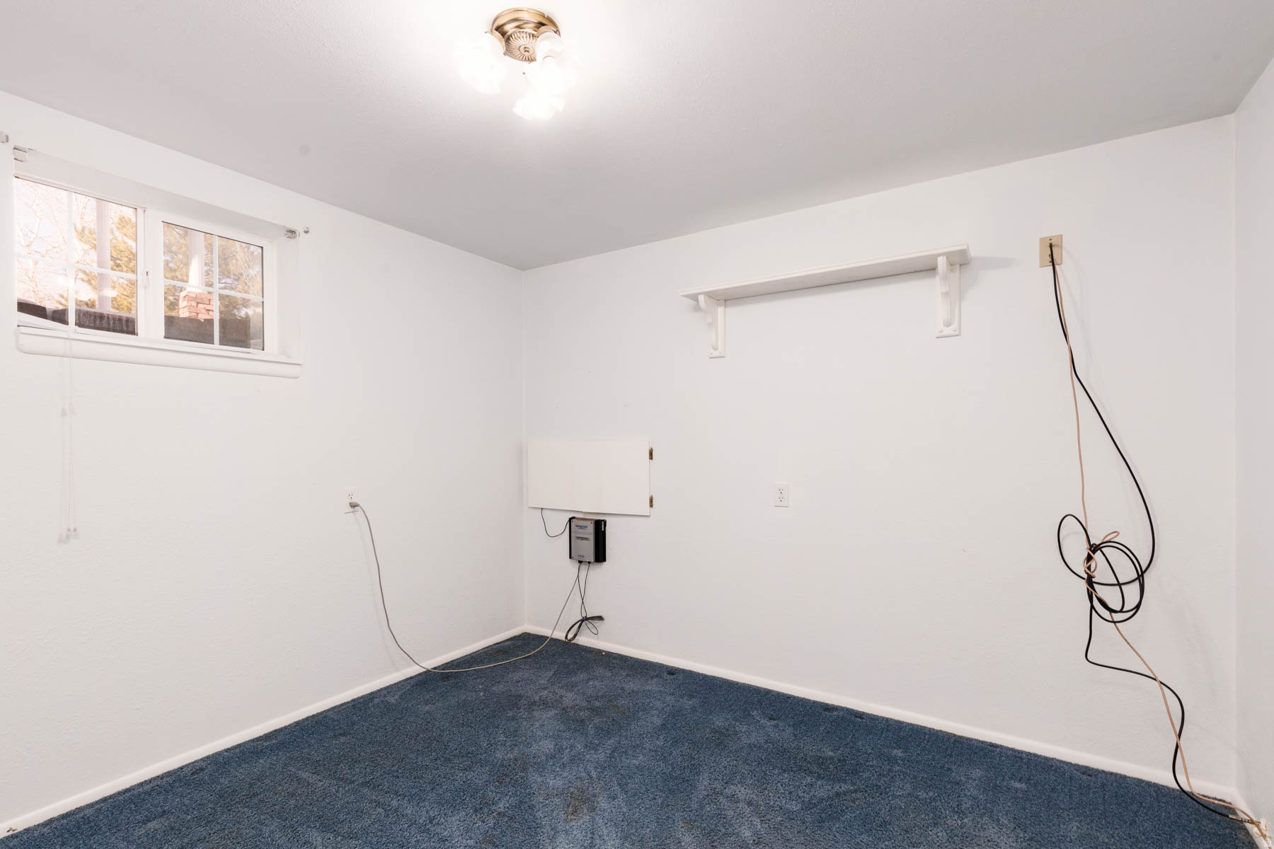 1395 S BULLION RD