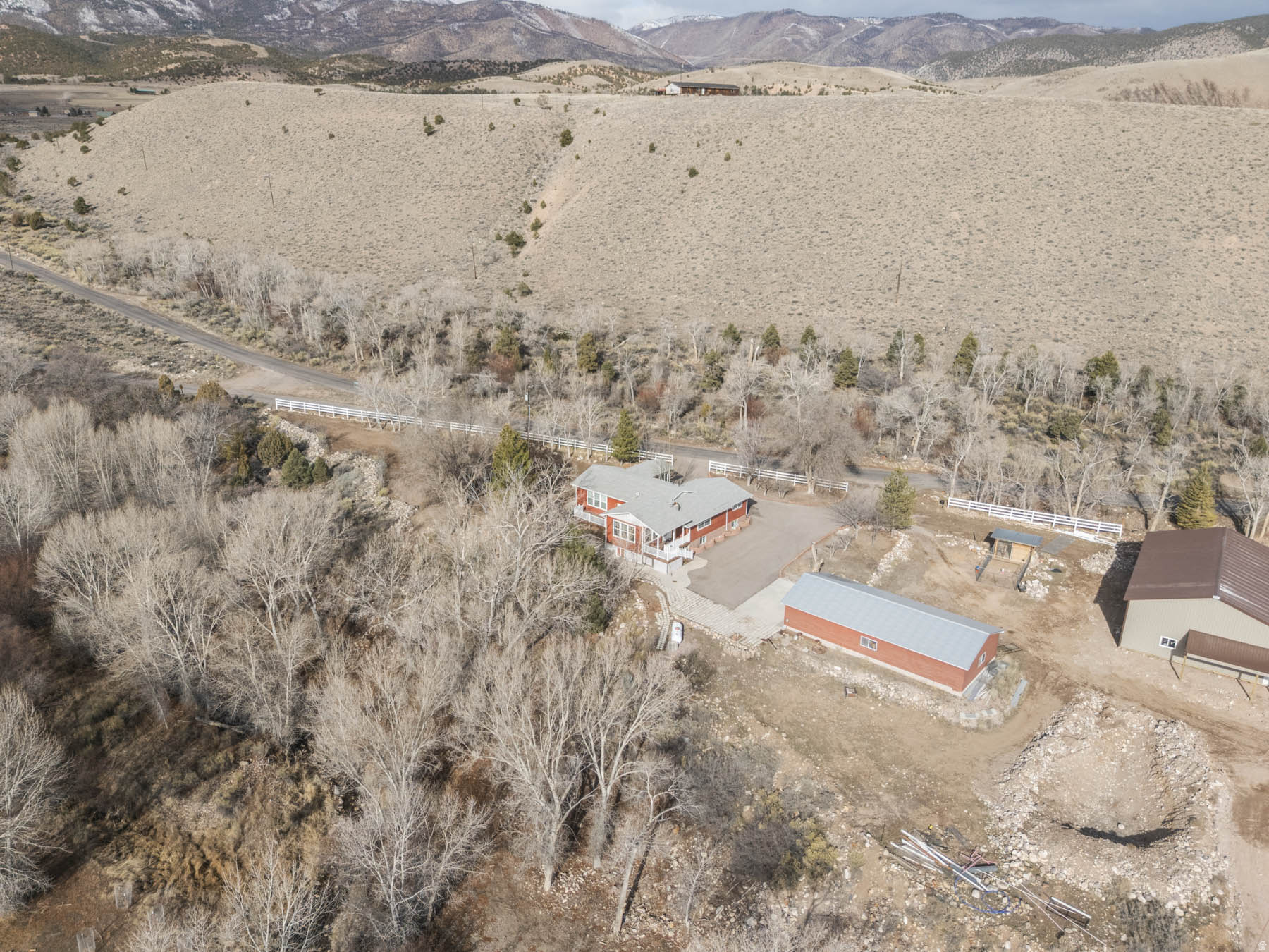 1395 S BULLION RD