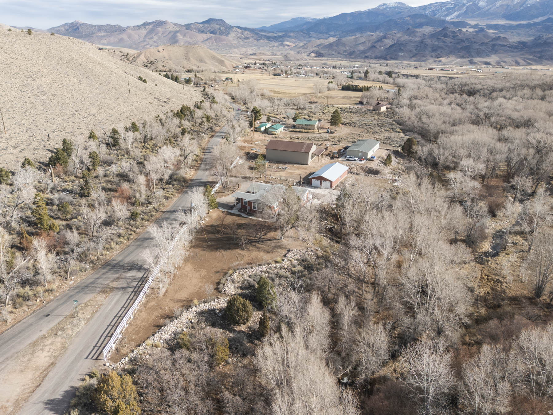 1395 S BULLION RD
