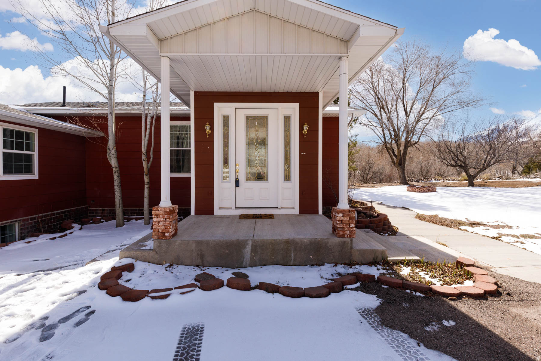 1395 S BULLION RD