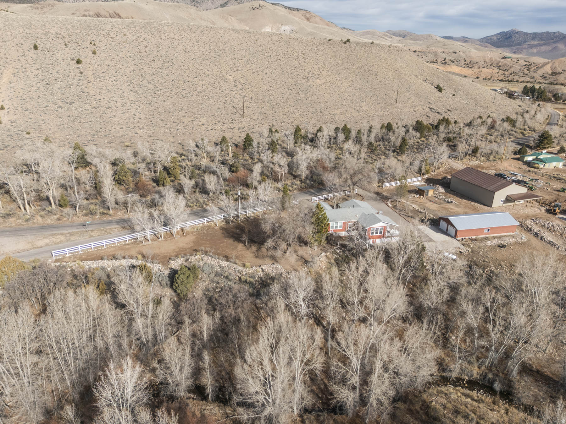 1395 S BULLION RD