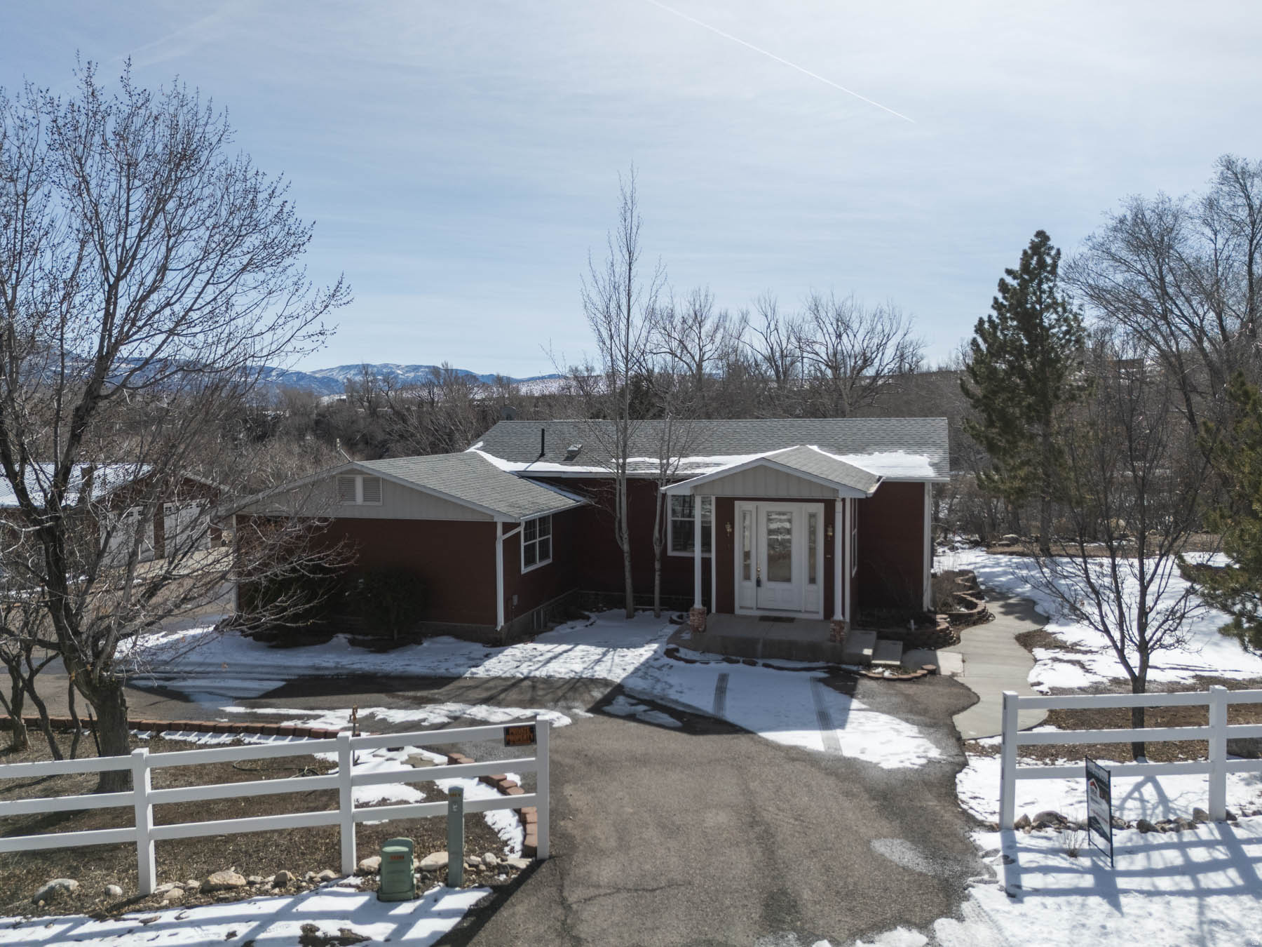 1395 S BULLION RD
