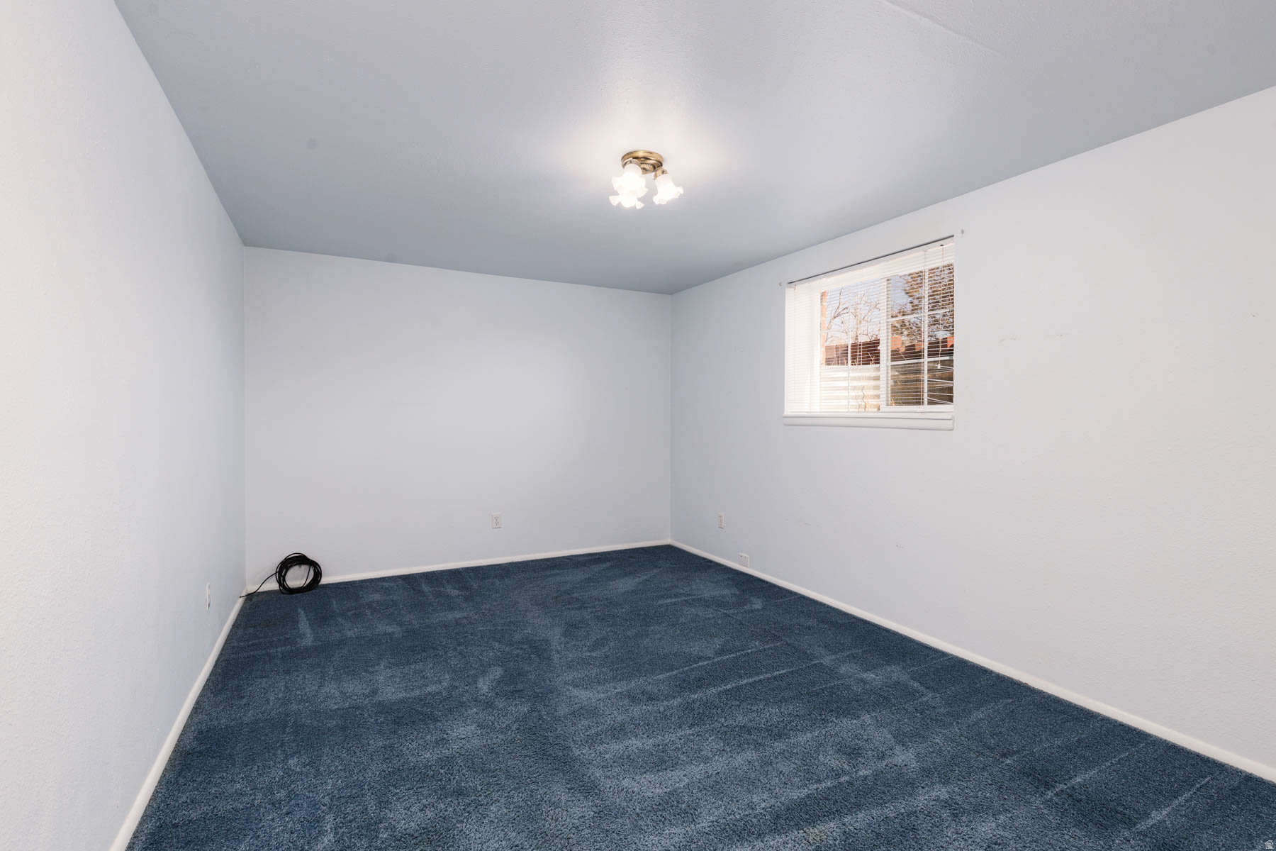 1395 S BULLION RD