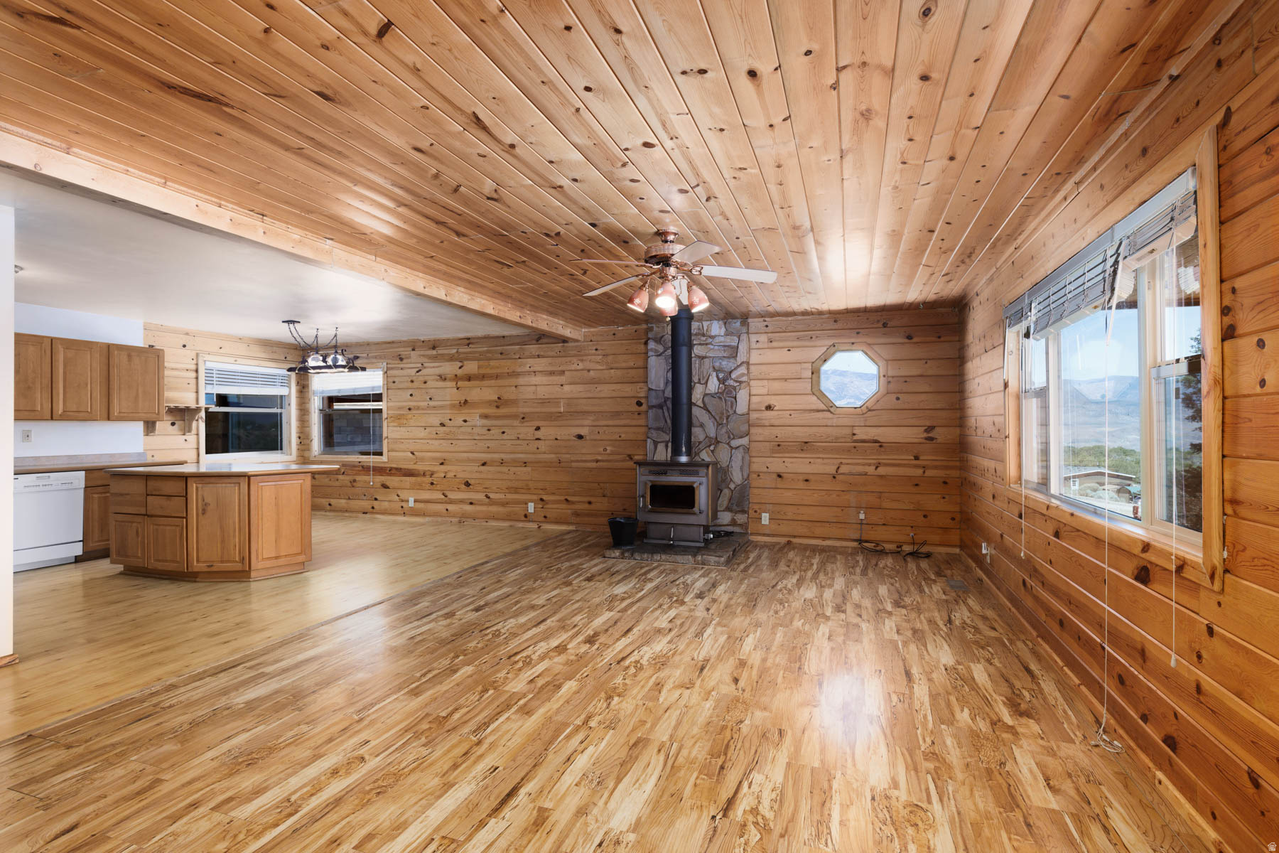 2800 W BULLION RD