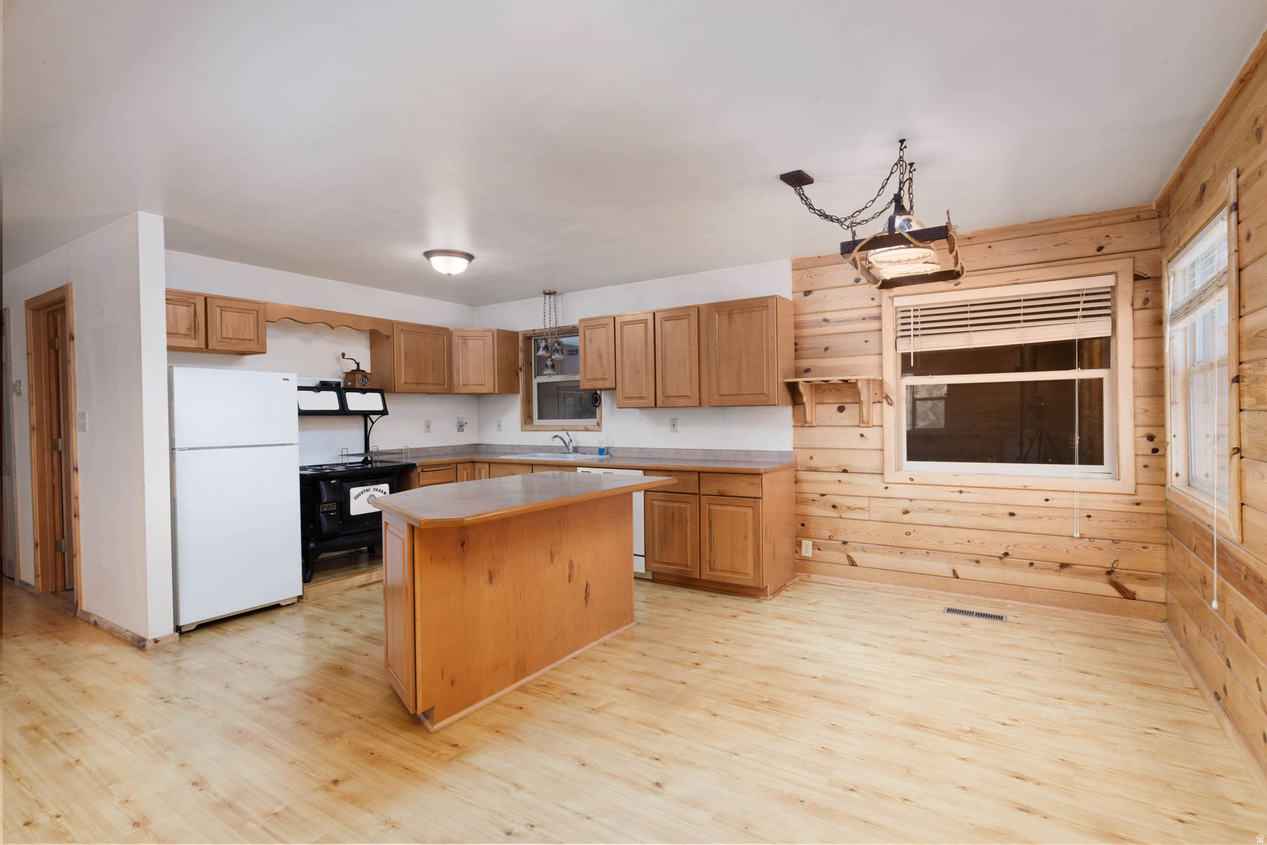 2800 W BULLION RD