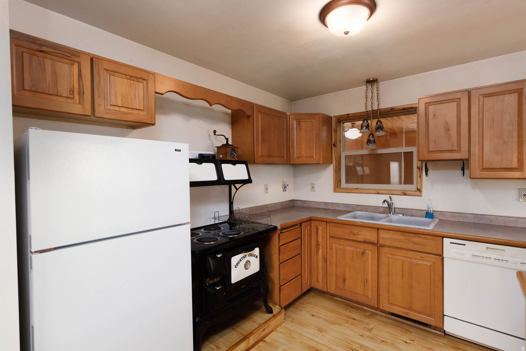 2800 W BULLION RD