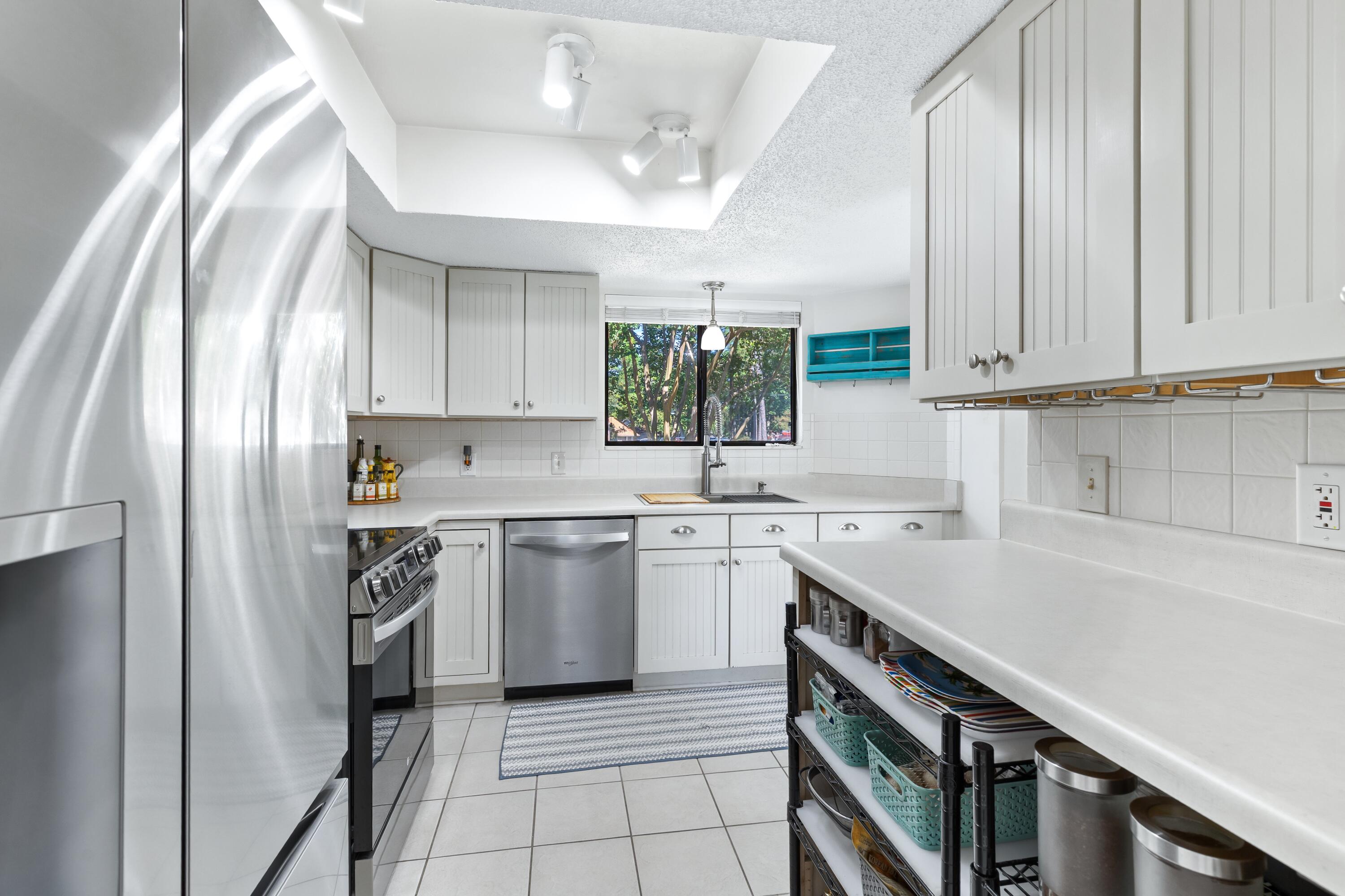 184 S Cove Drive