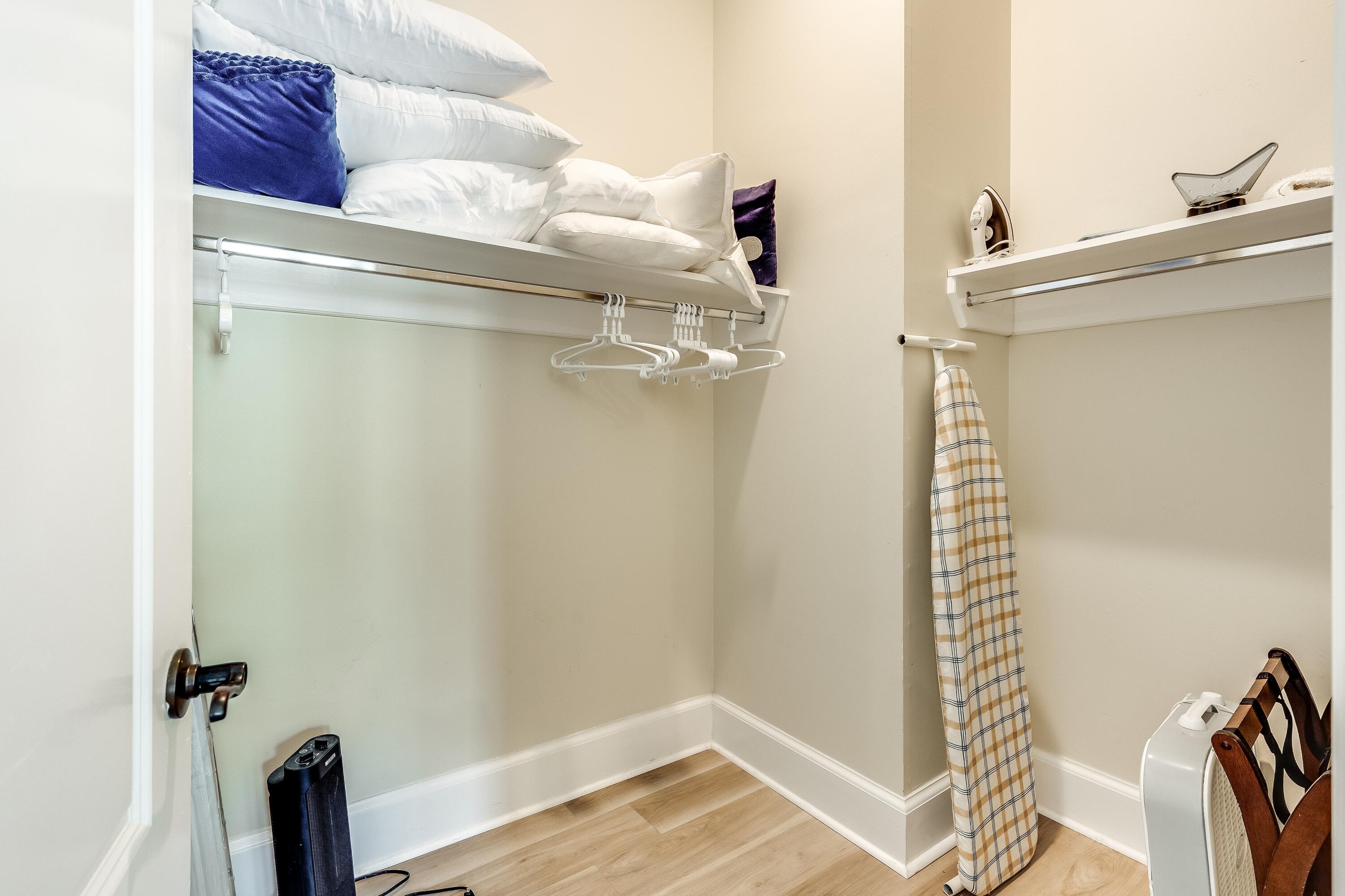 9201 Market Street Inn 169