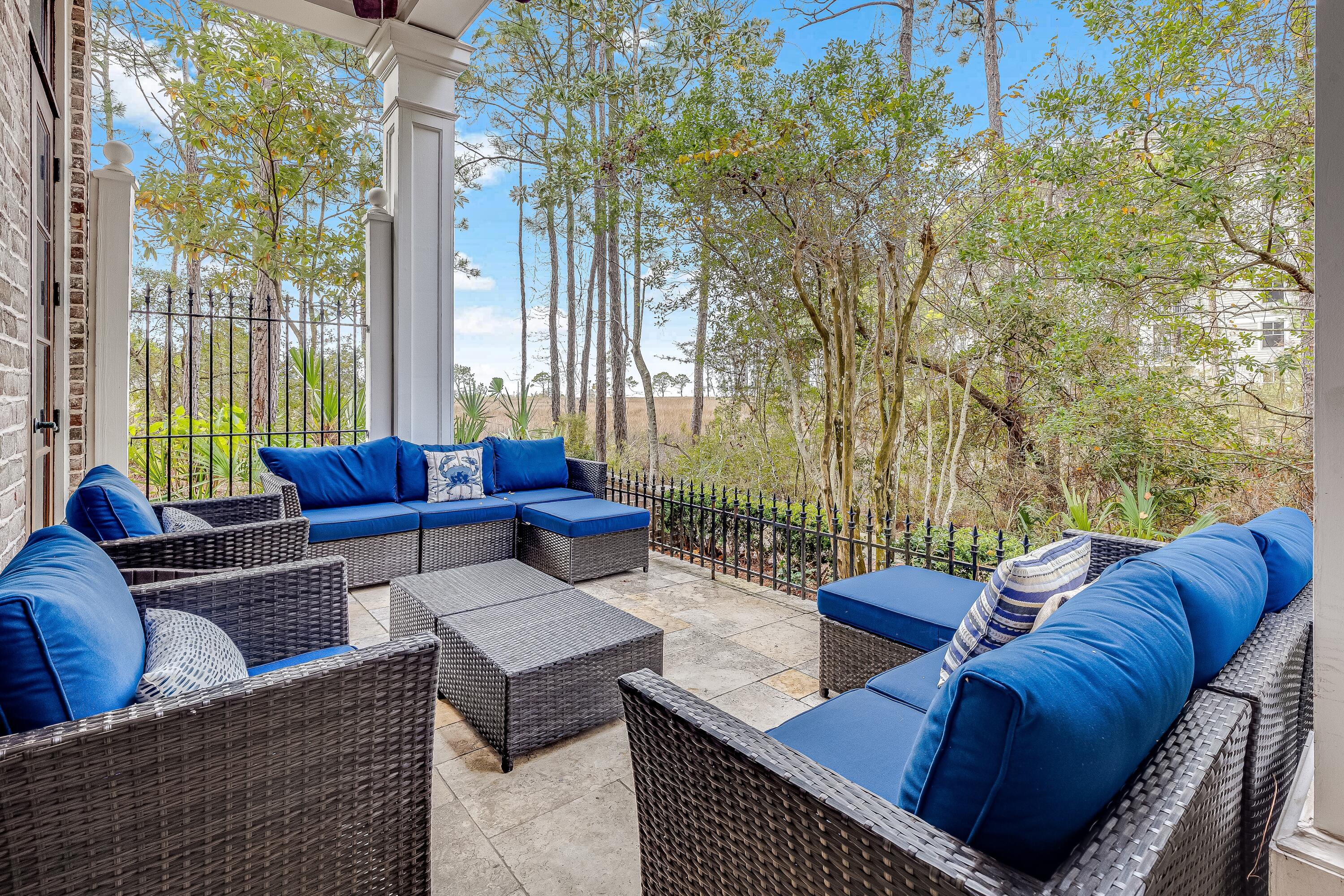 9201 Market Street Inn 169